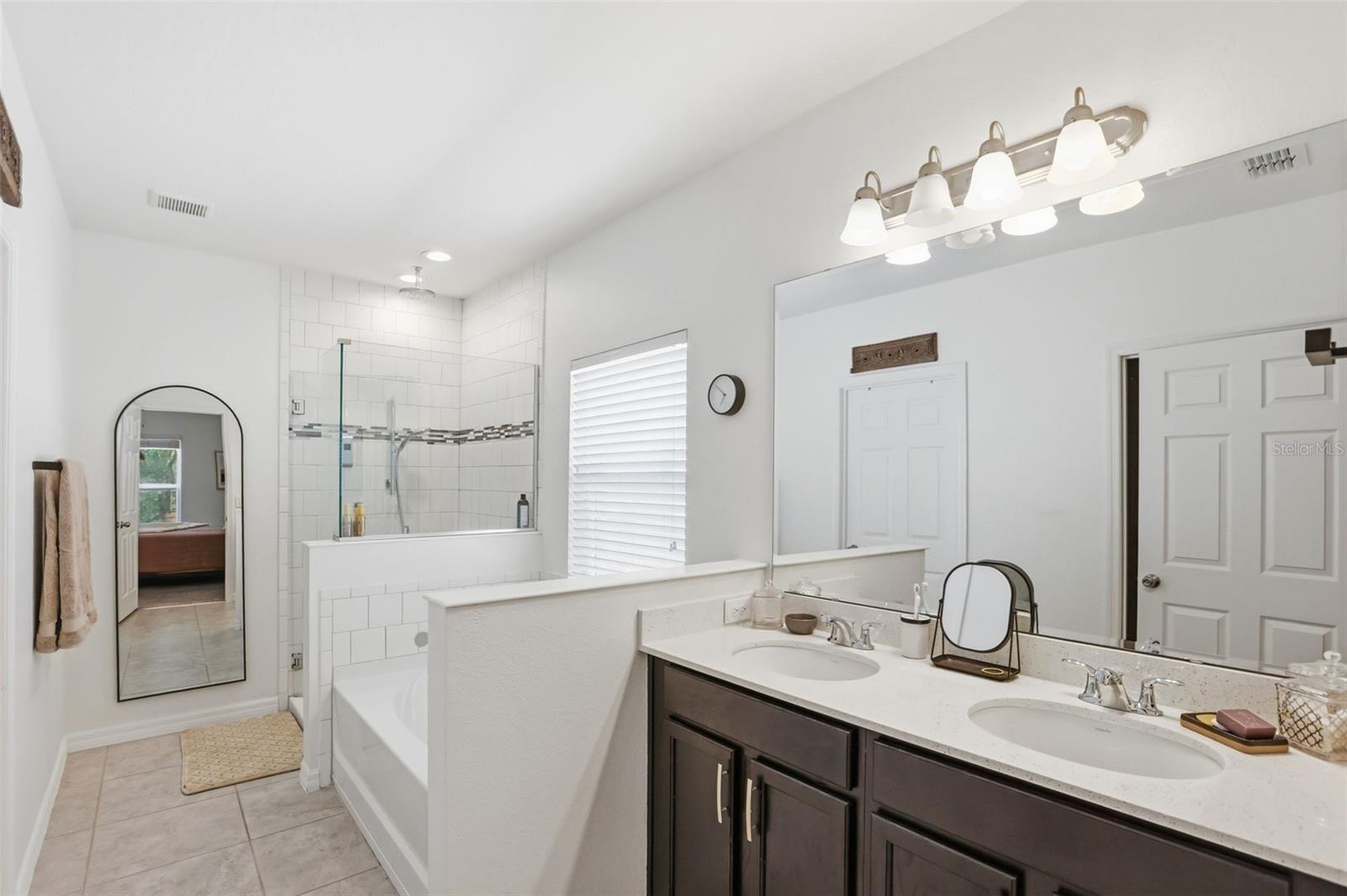 Image 17 of 42 For 34534 Salerno Circle