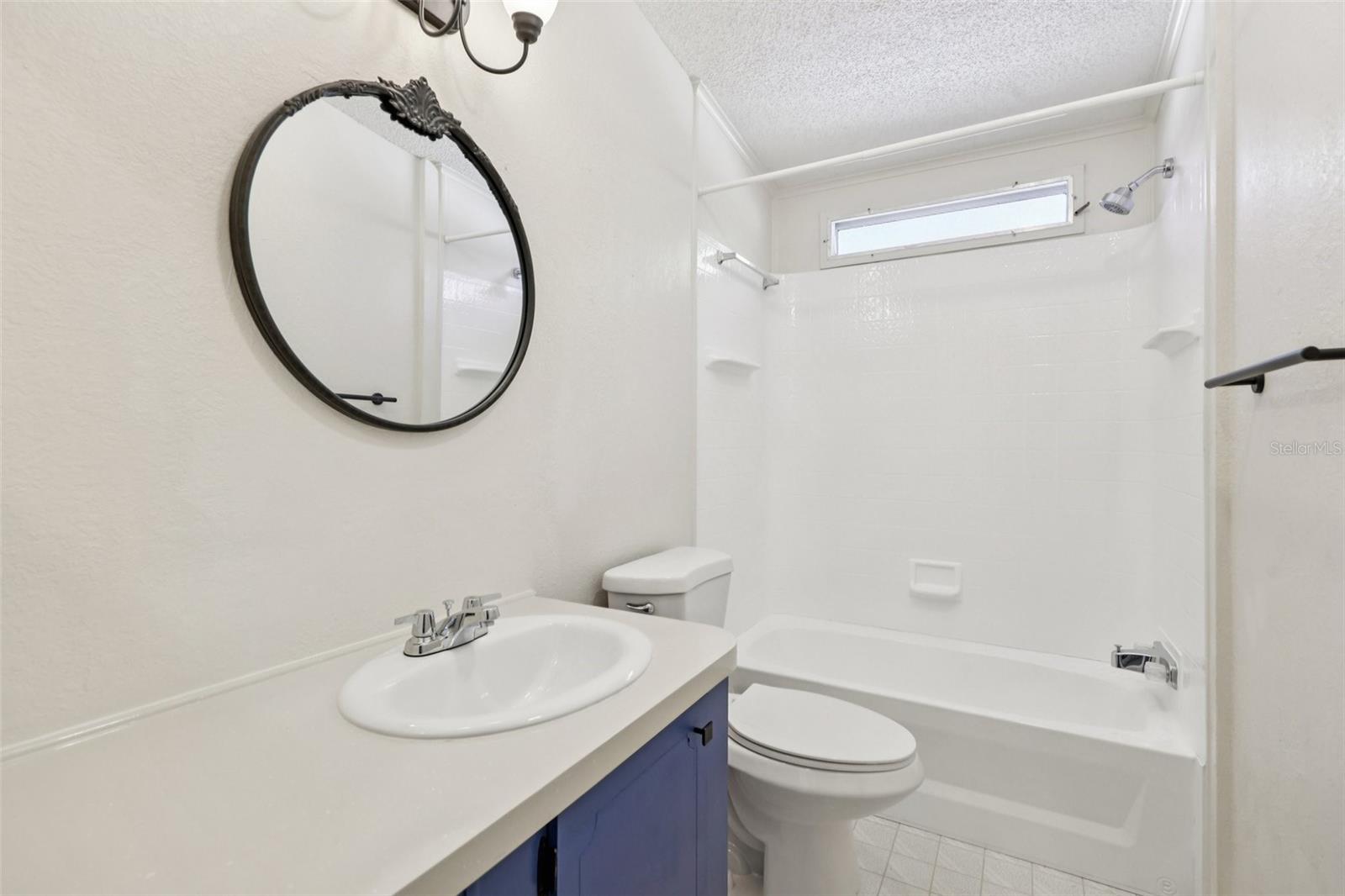 Image 24 of 34 For 39 Maplehurst Avenue