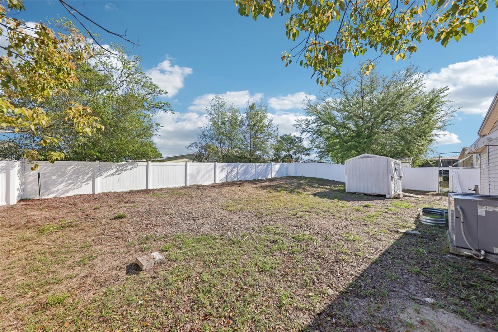 Image 33 of 34 For 39 Maplehurst Avenue