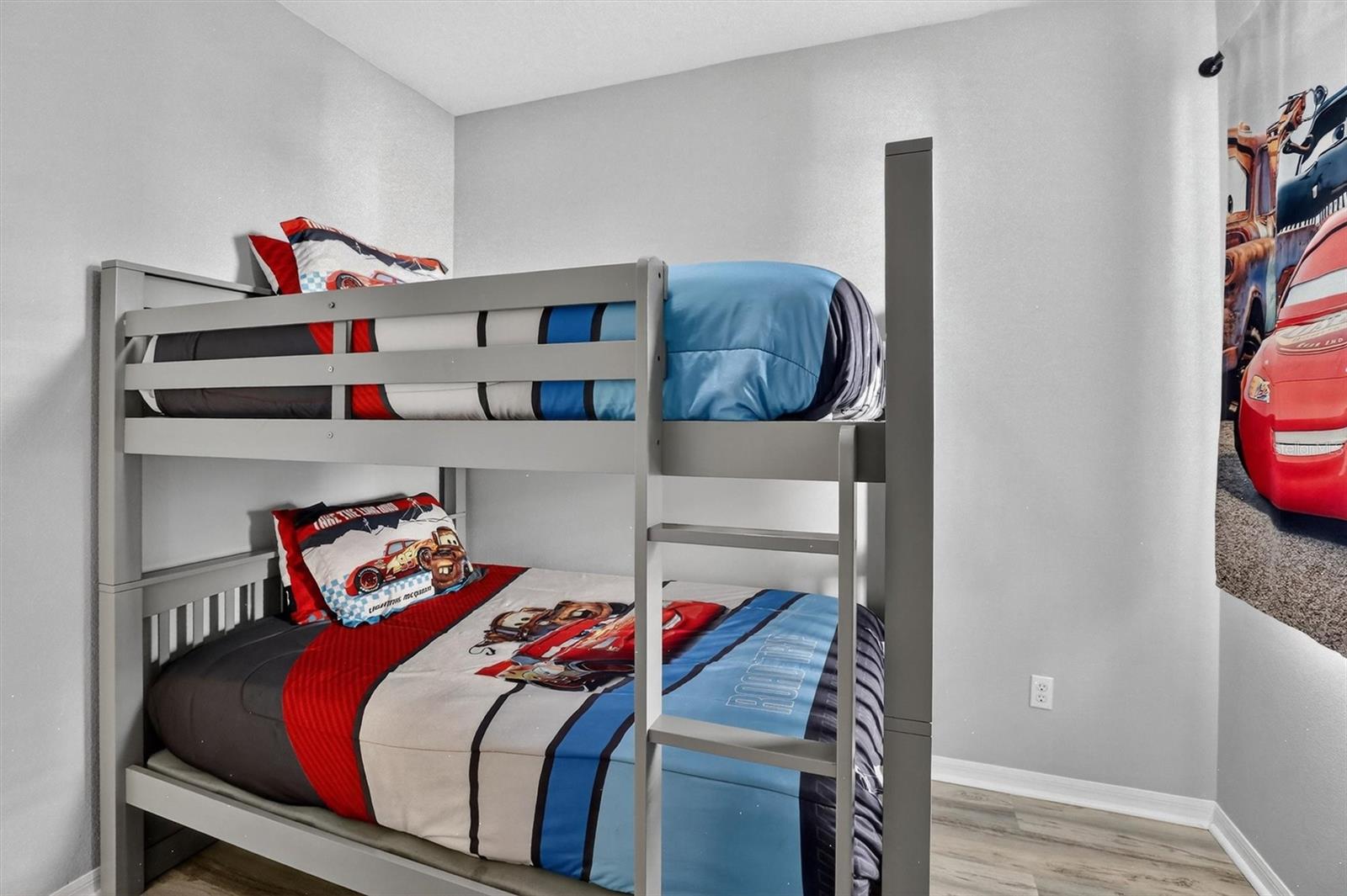 Image 38 of 55 For 2801 Oakwater Drive 2801