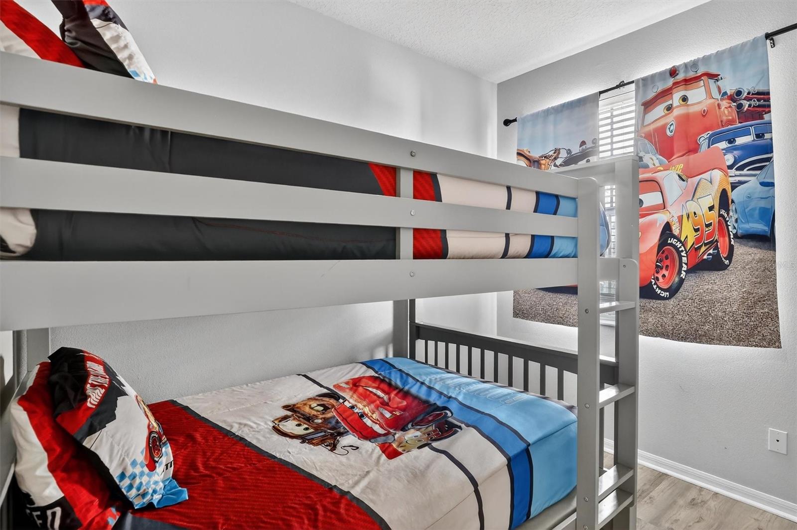 Image 40 of 55 For 2801 Oakwater Drive 2801