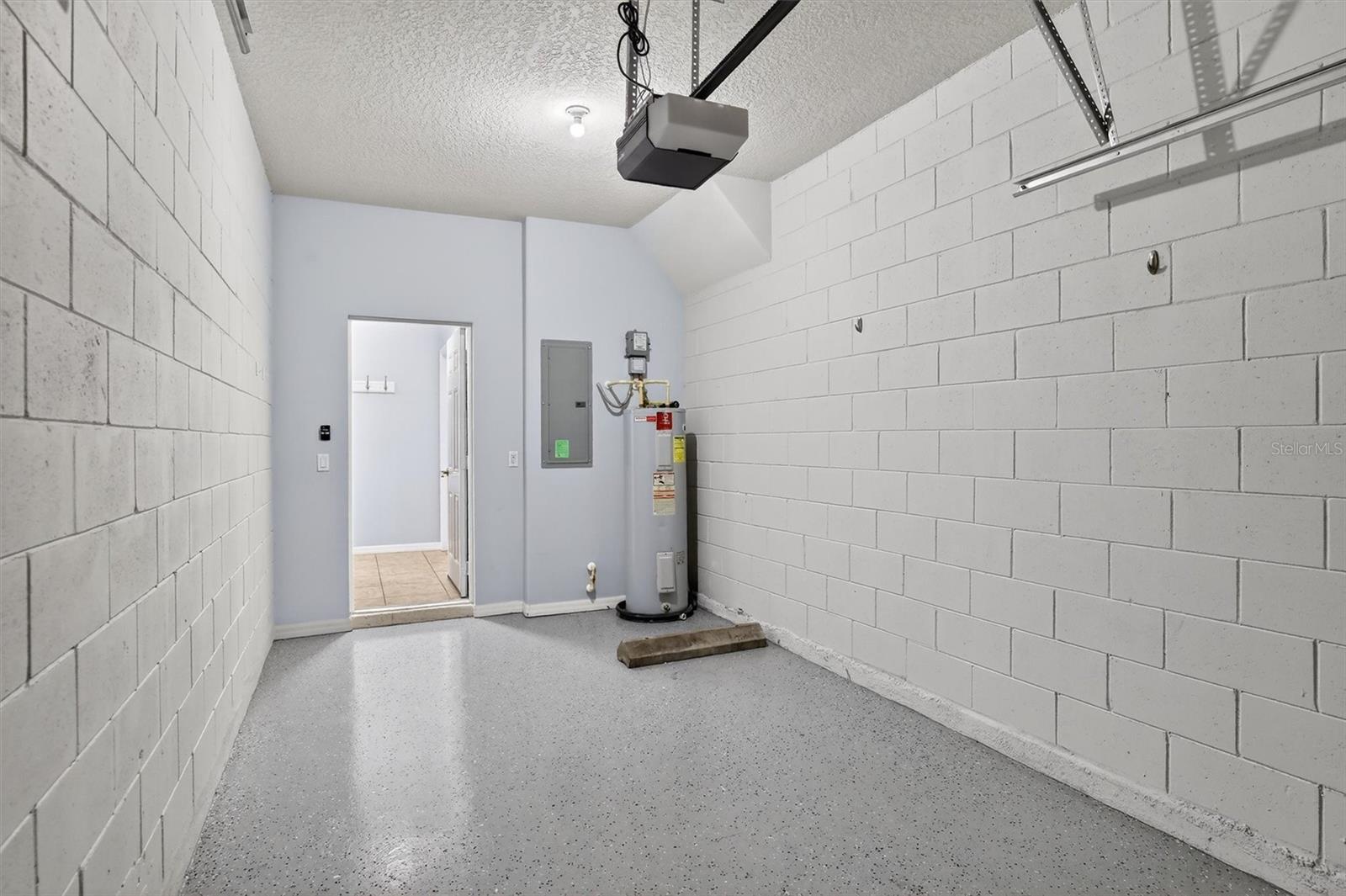 Image 44 of 55 For 2801 Oakwater Drive 2801