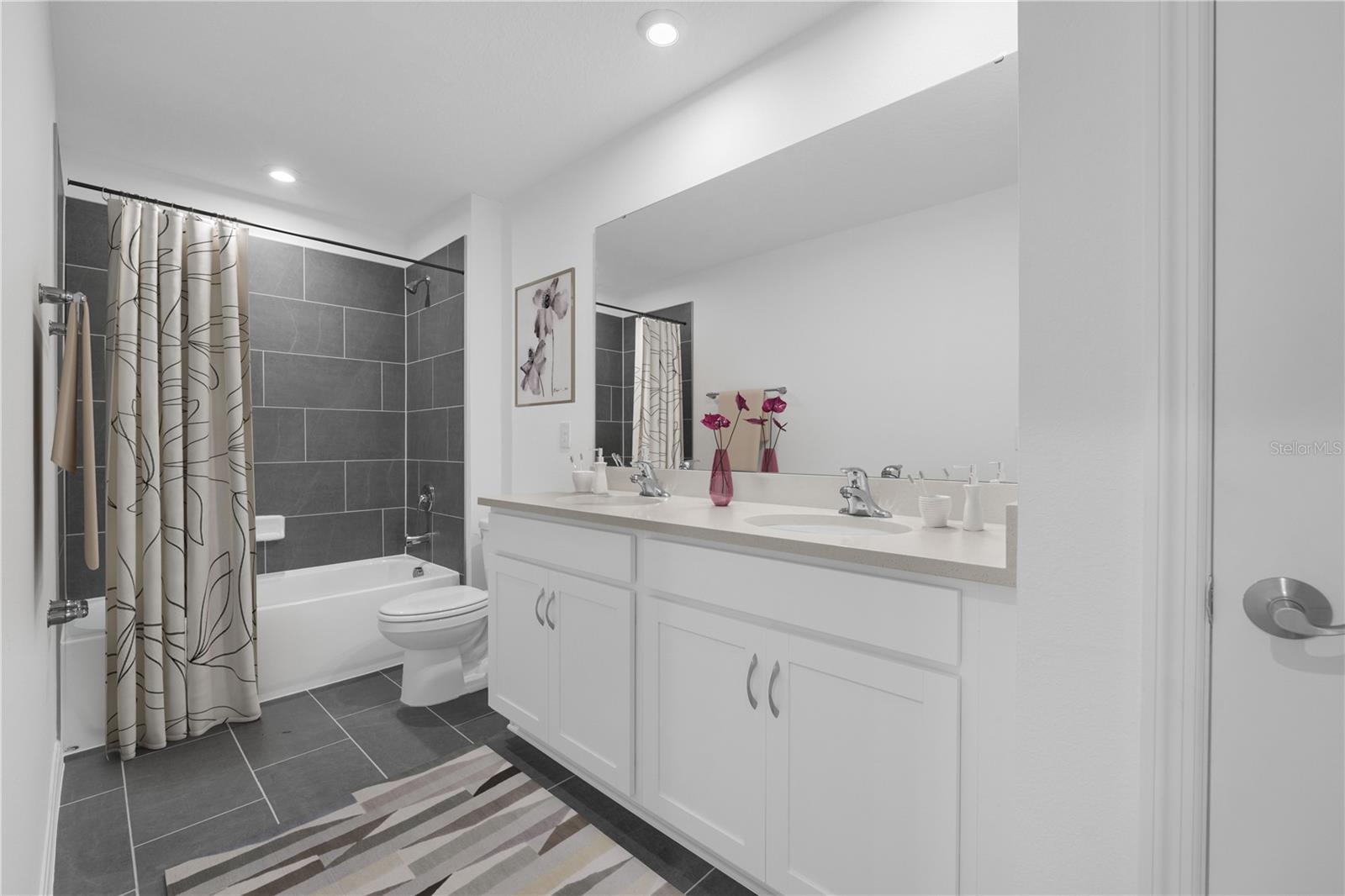 Image 12 of 31 For 6040 Cliffbow Loop Way