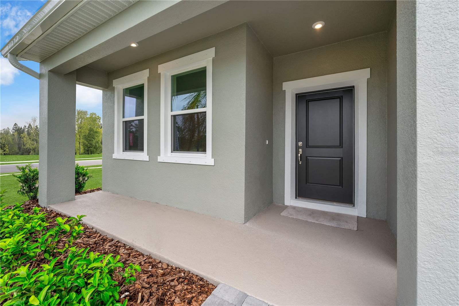 Image 4 of 31 For 6040 Cliffbow Loop Way