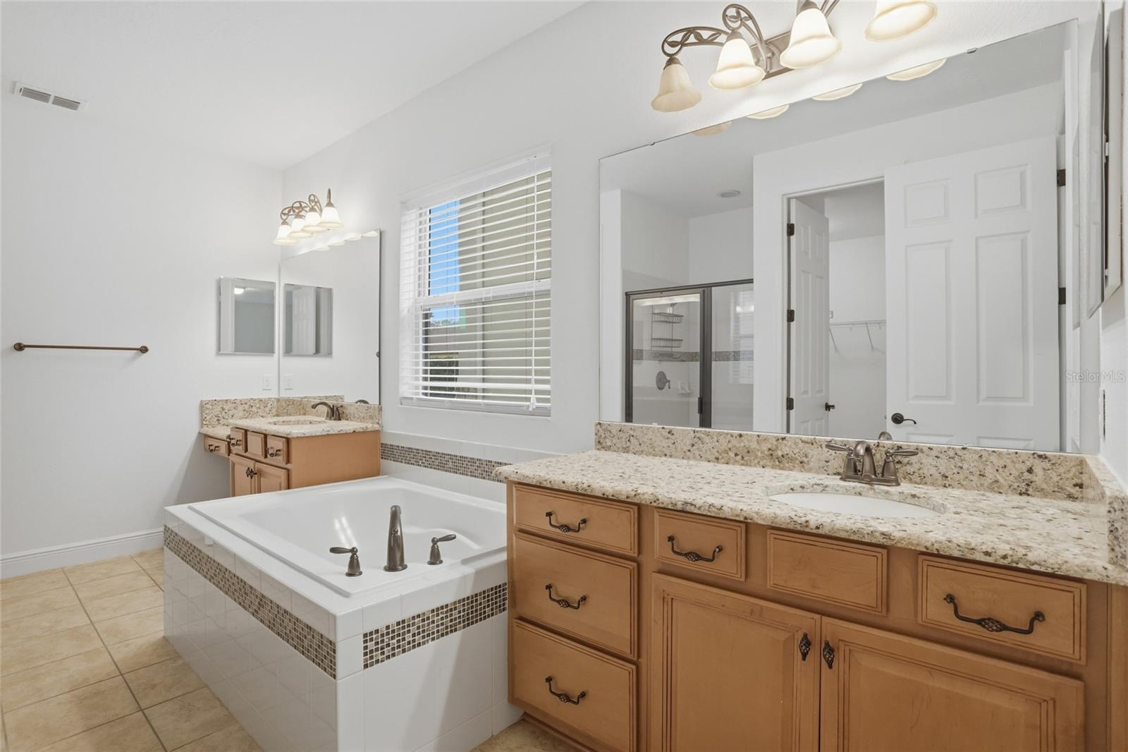 Image 27 of 85 For 2330 Kelbrook Court