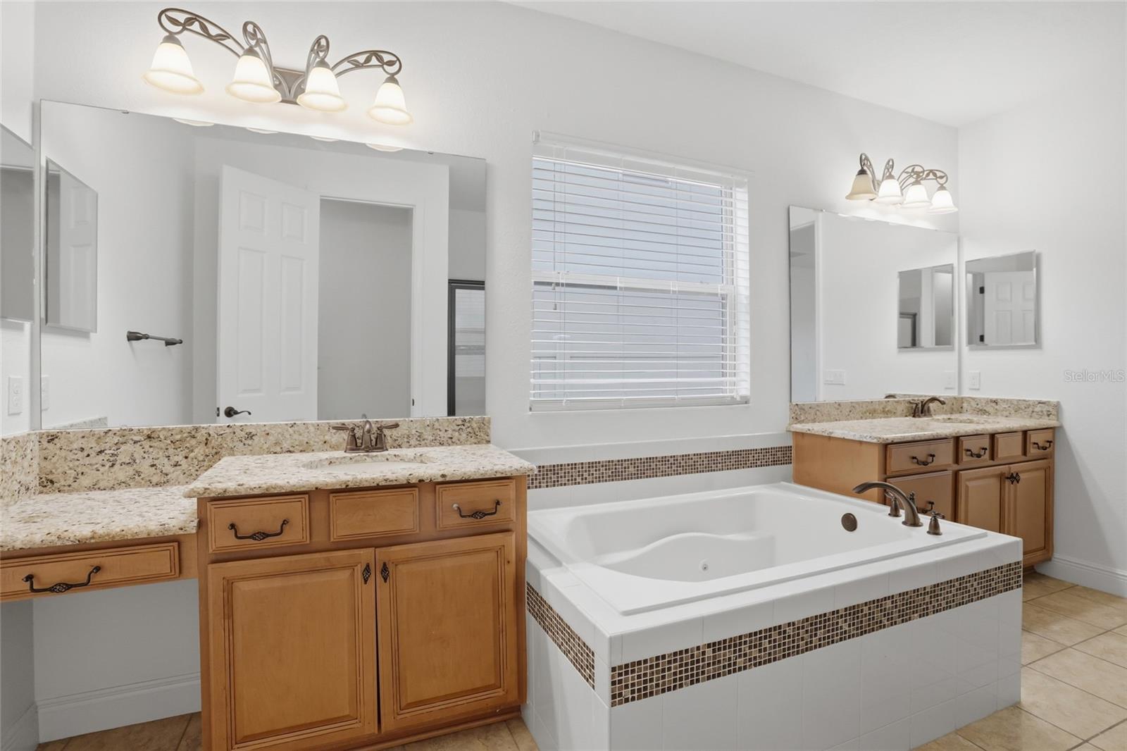 Image 28 of 85 For 2330 Kelbrook Court