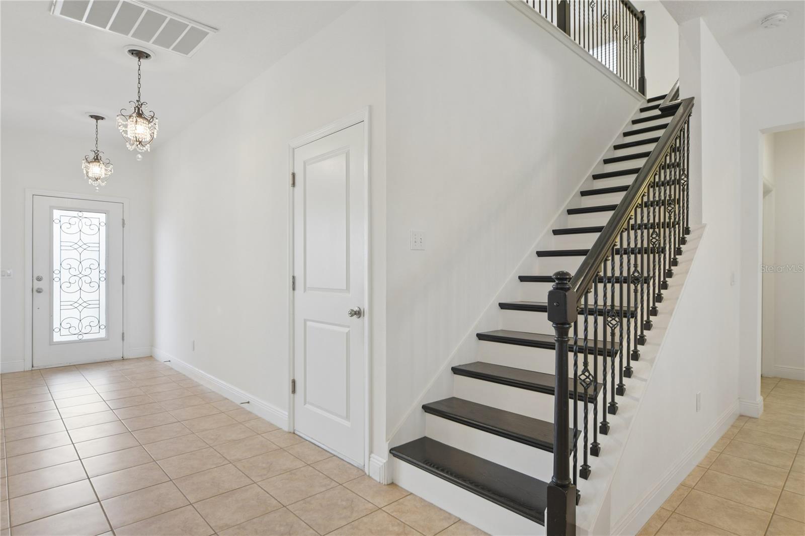 Image 4 of 39 For 3232 Stonewyck Street