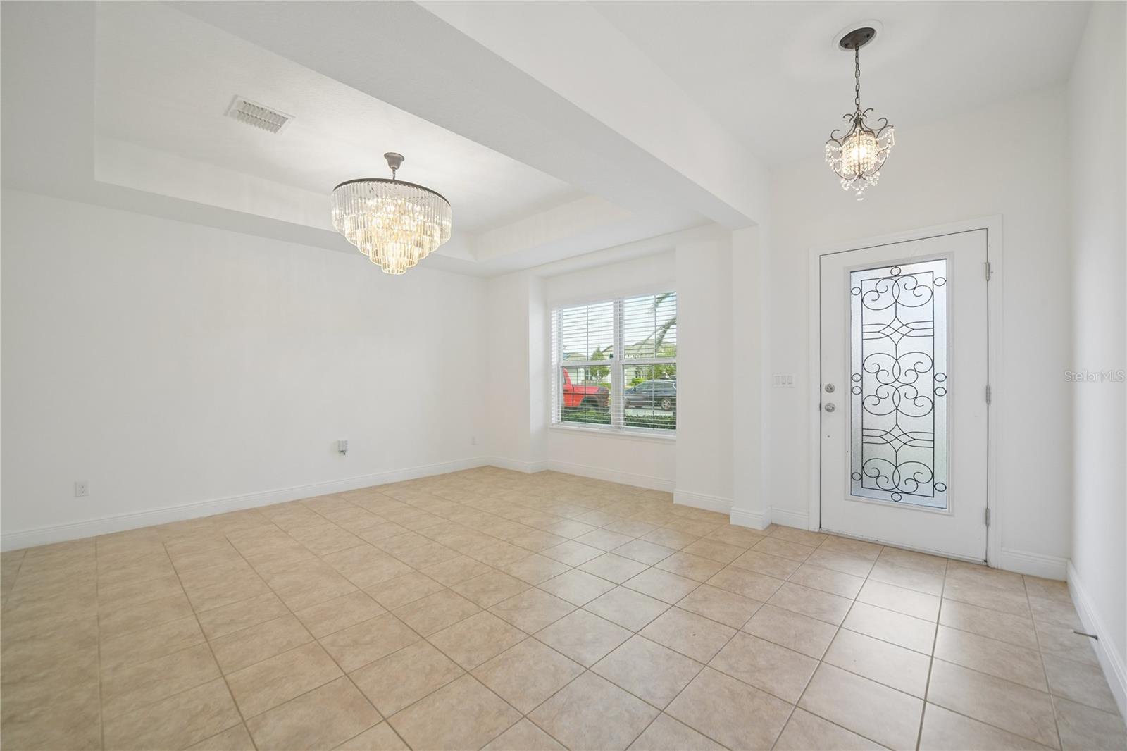 Image 5 of 39 For 3232 Stonewyck Street