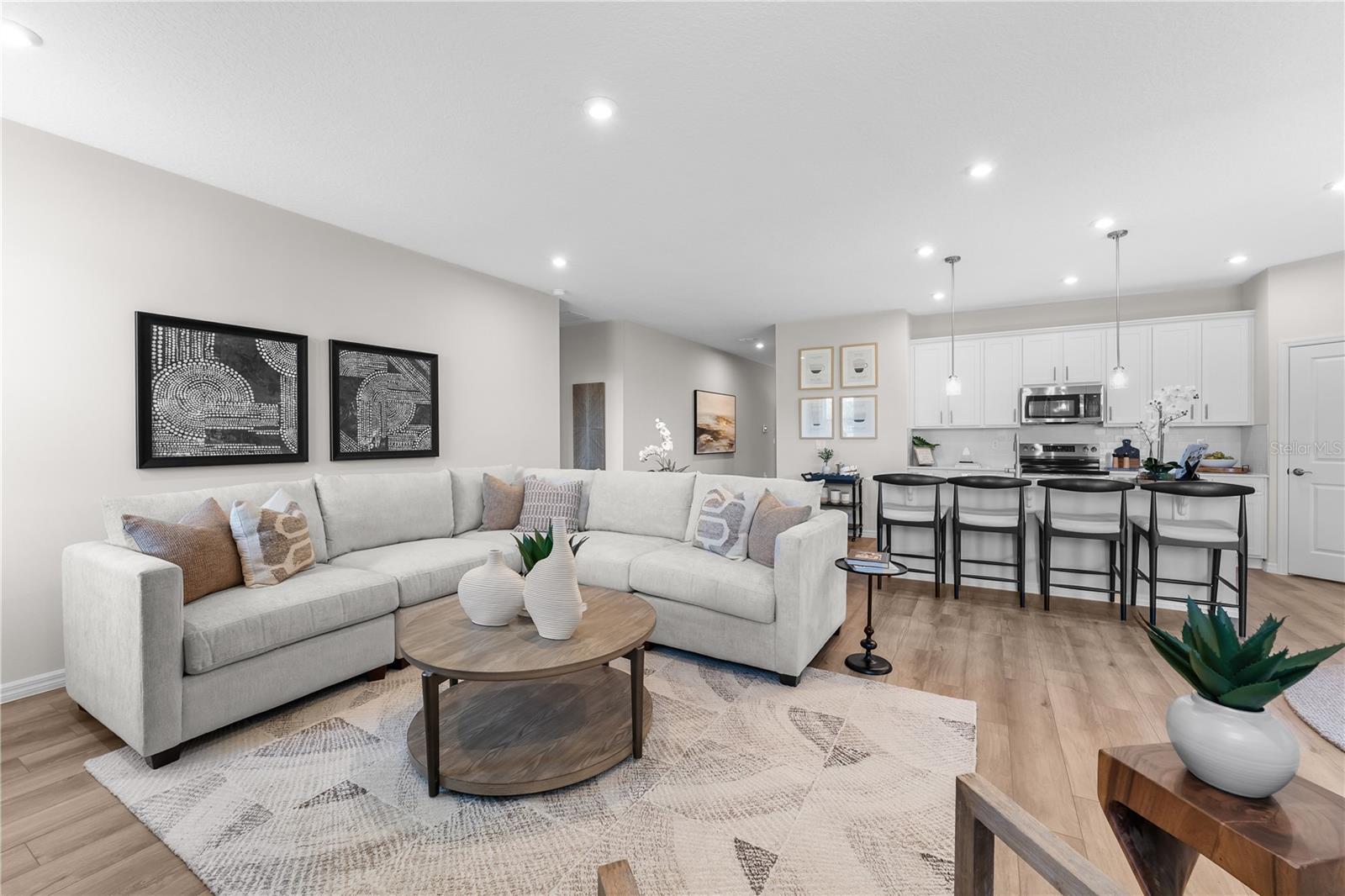 Image 21 of 49 For 10169 Huntingnet Way