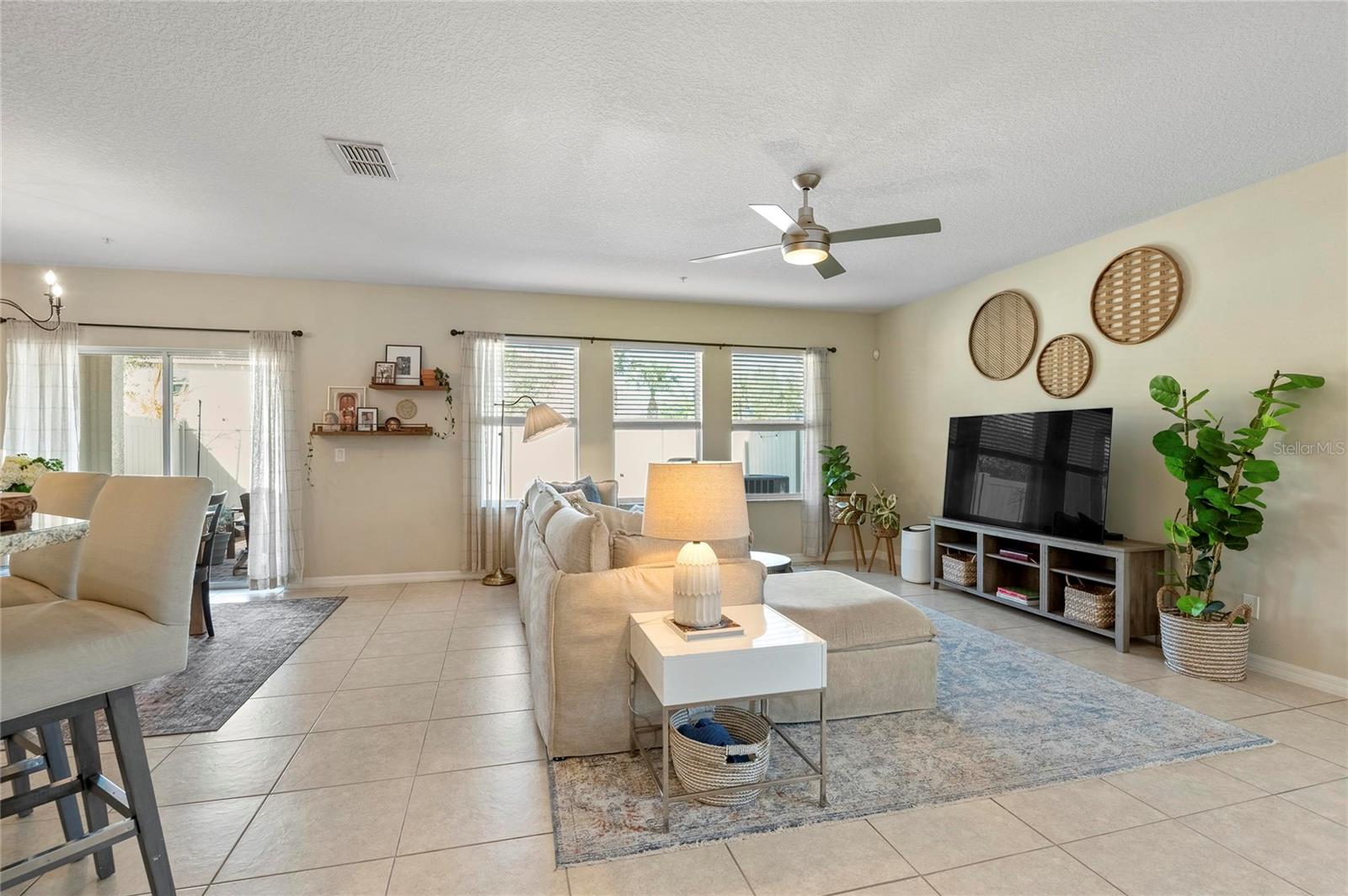 Image 10 of 49 For 2081 Leather Fern Drive