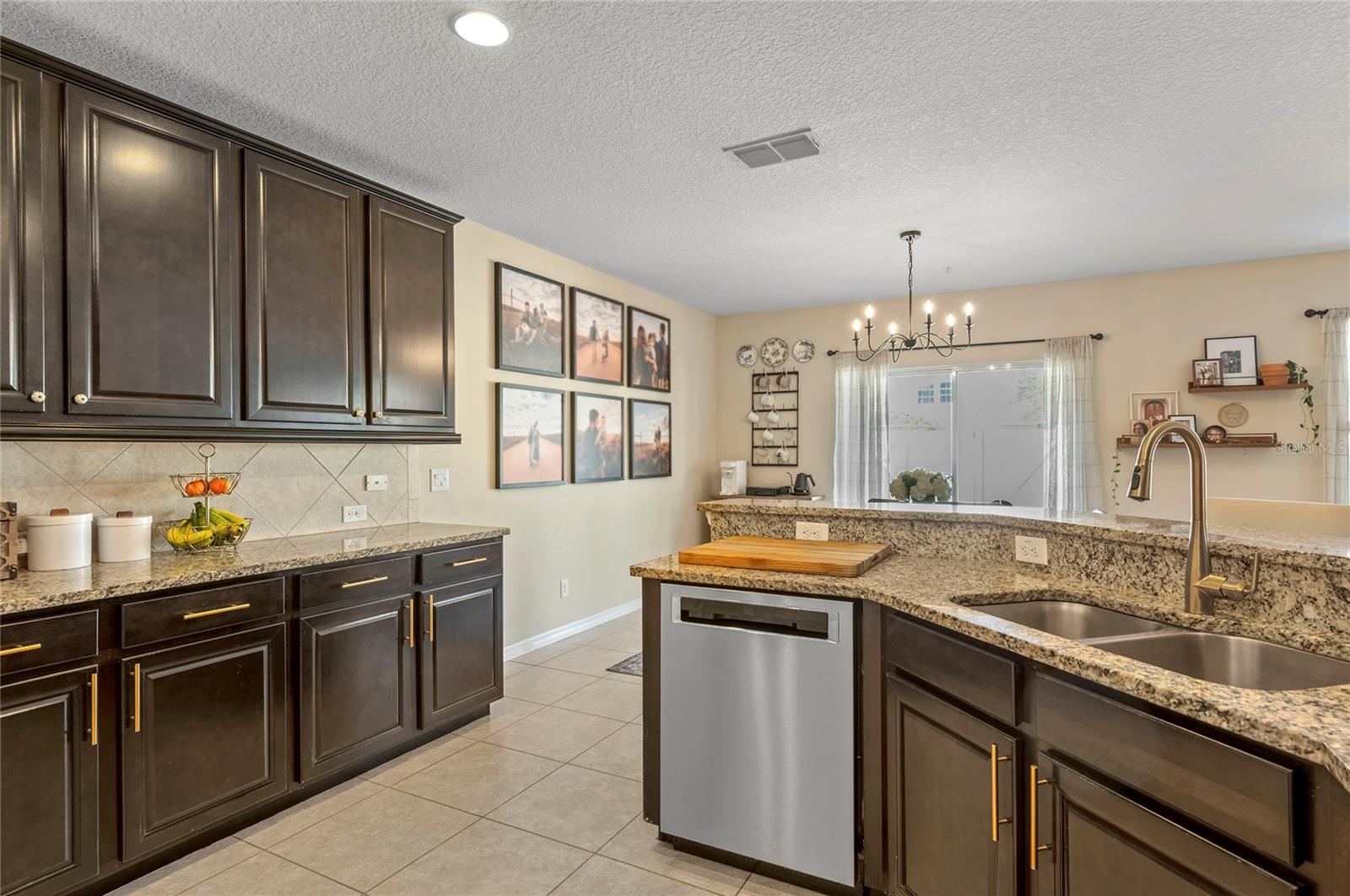 Image 19 of 49 For 2081 Leather Fern Drive