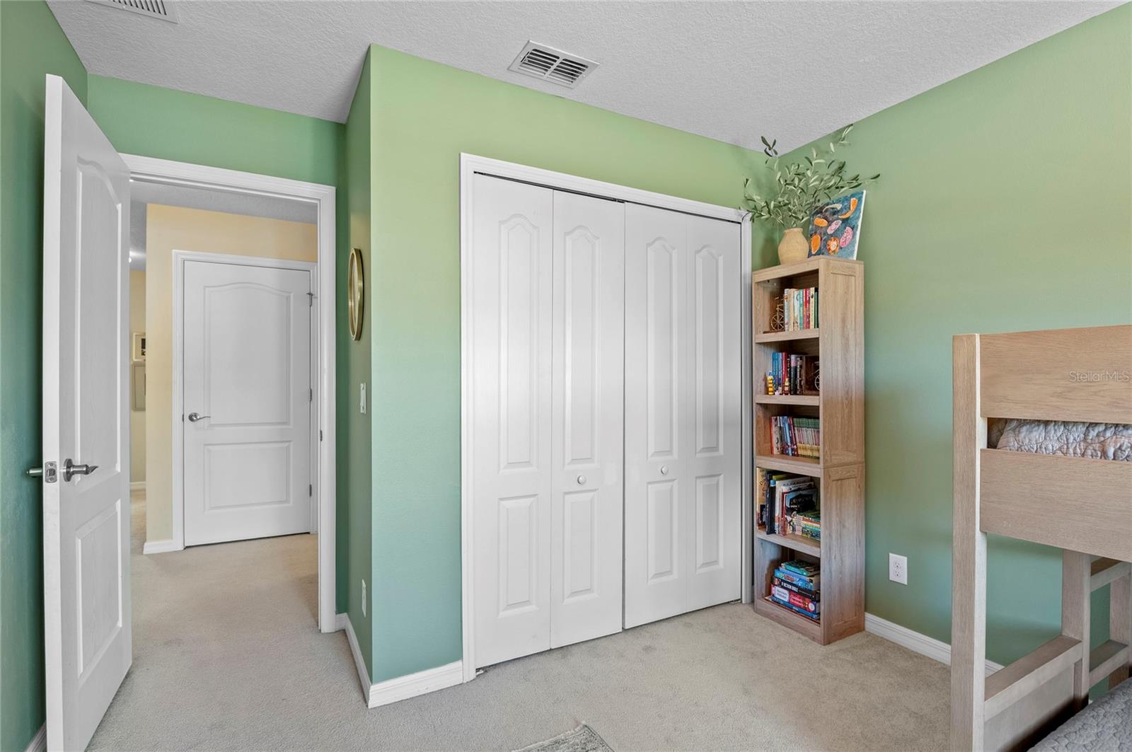 Image 31 of 49 For 2081 Leather Fern Drive