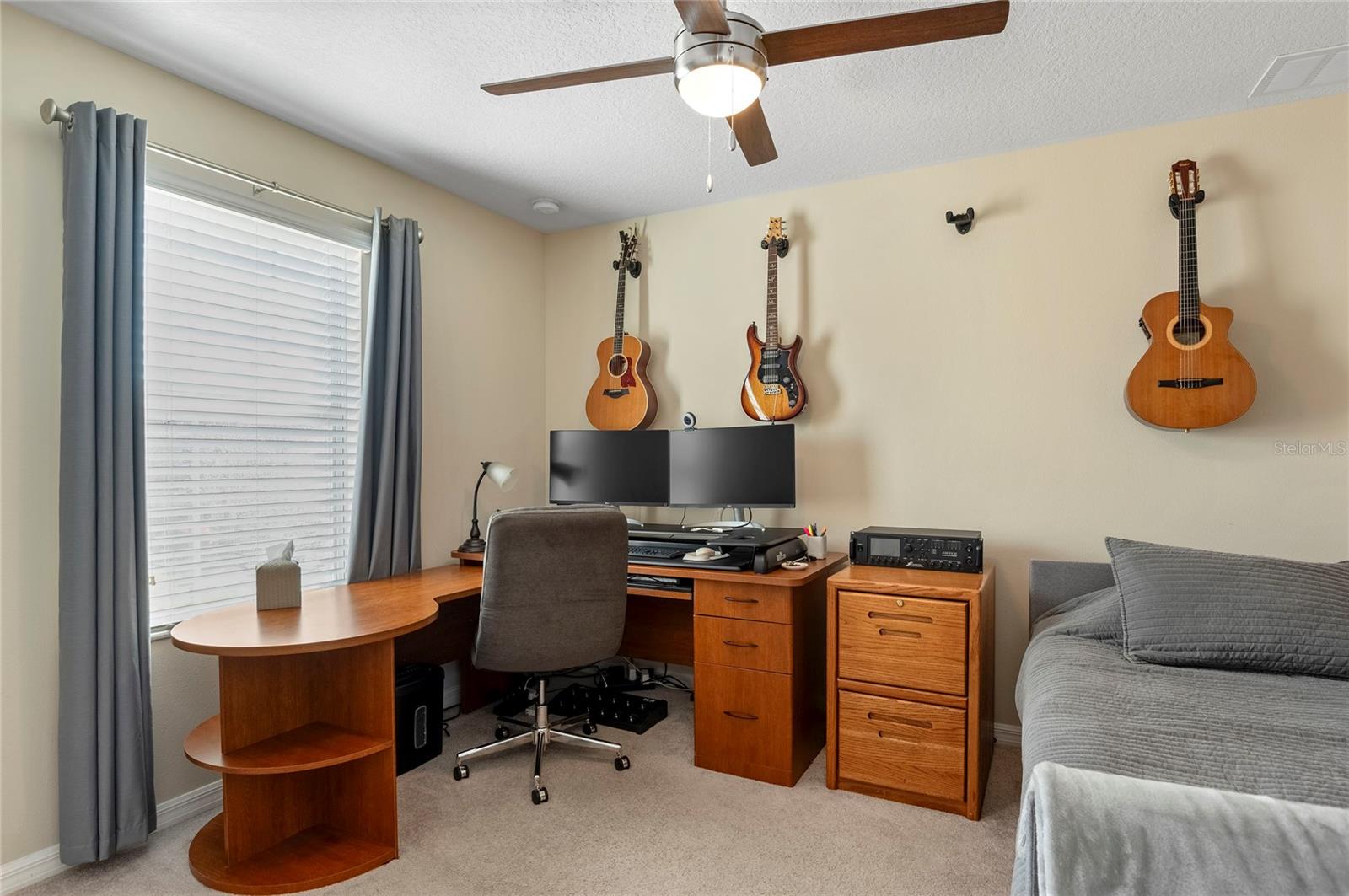 Image 33 of 49 For 2081 Leather Fern Drive