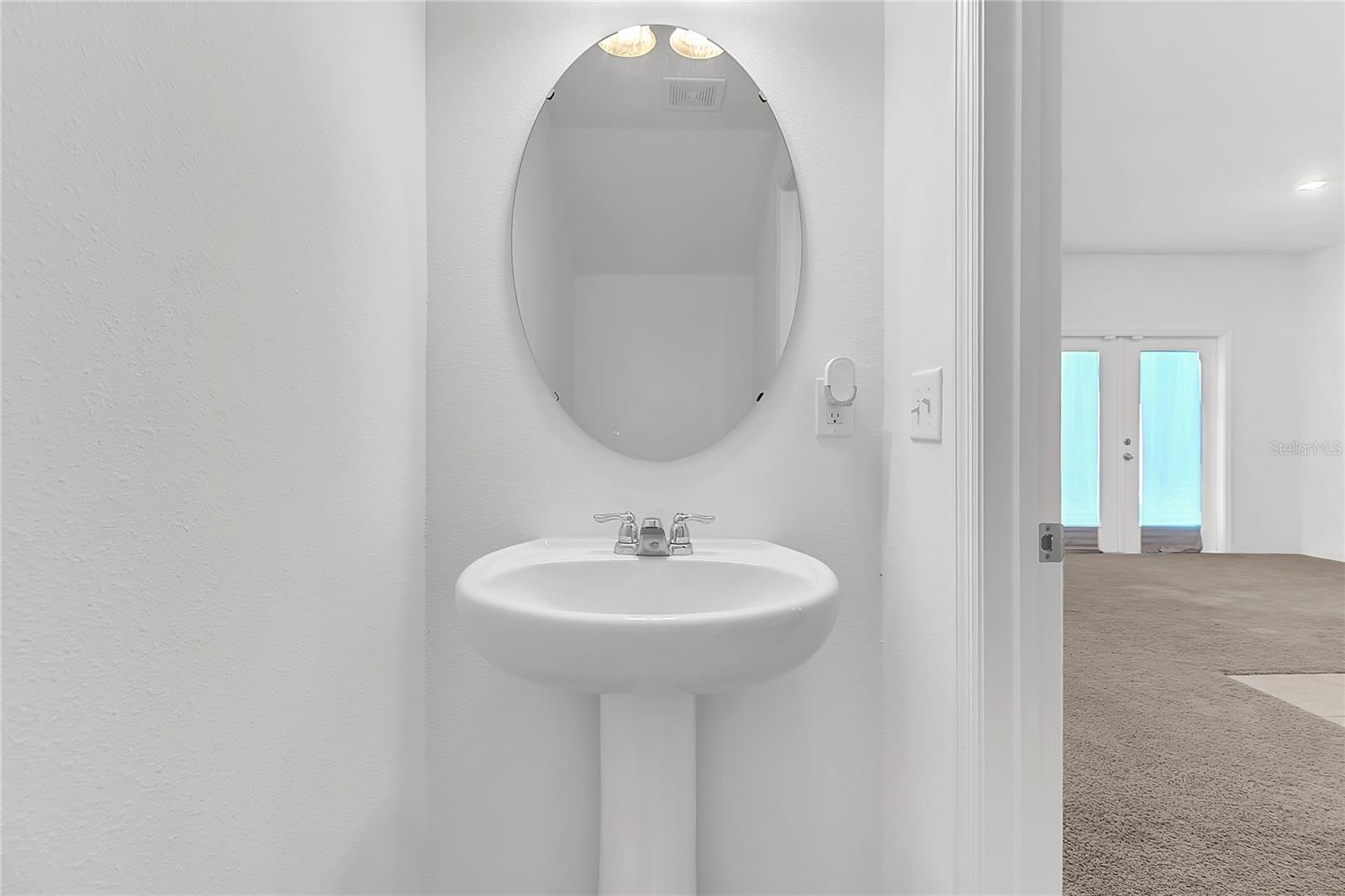 Image 17 of 22 For 153 Mandovi Street