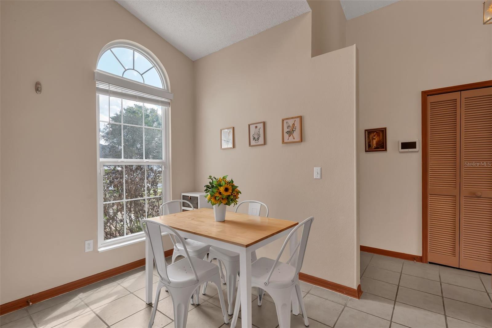 Image 13 of 35 For 3024 Bloomsbury Drive