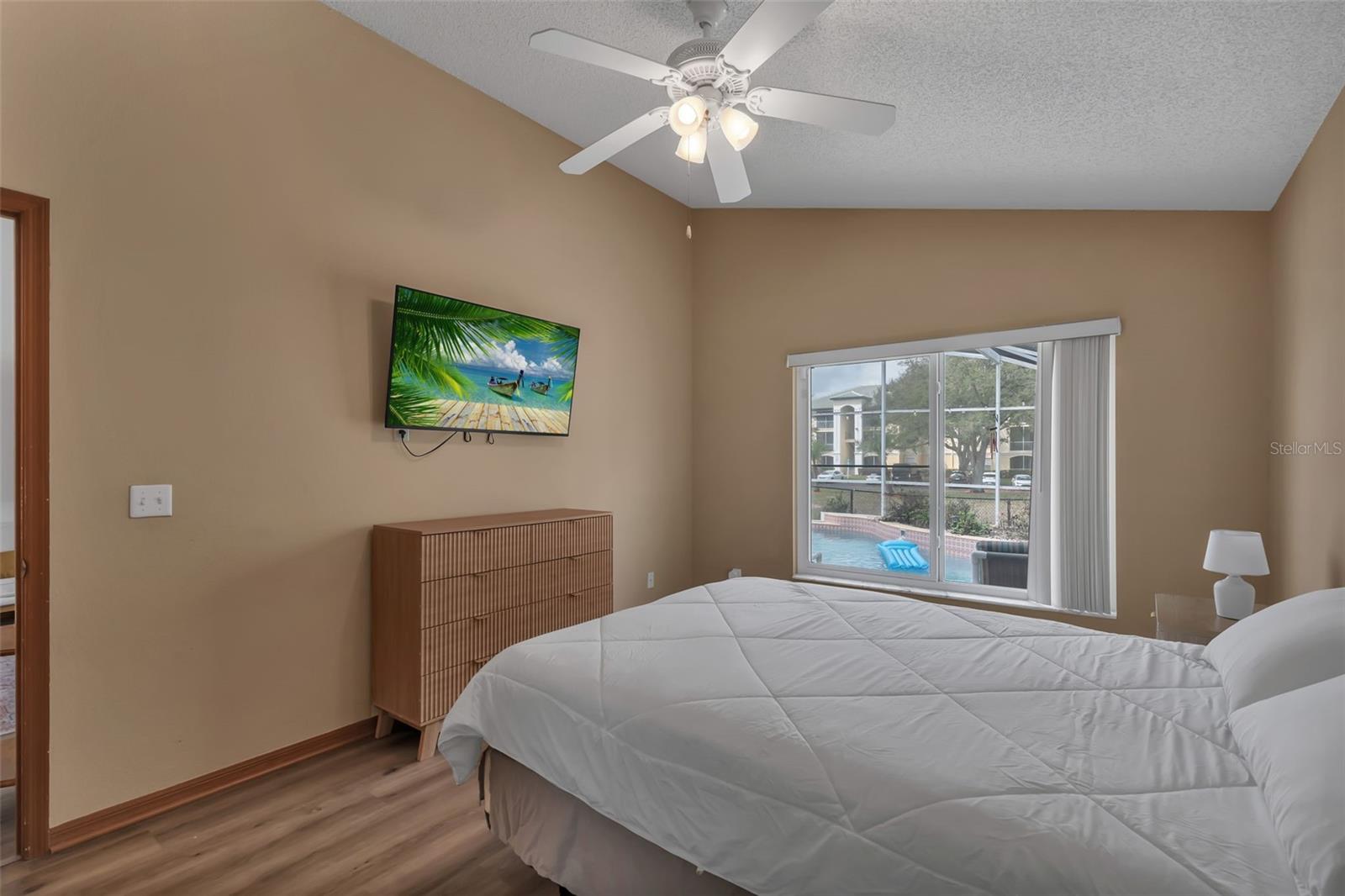 Image 15 of 35 For 3024 Bloomsbury Drive