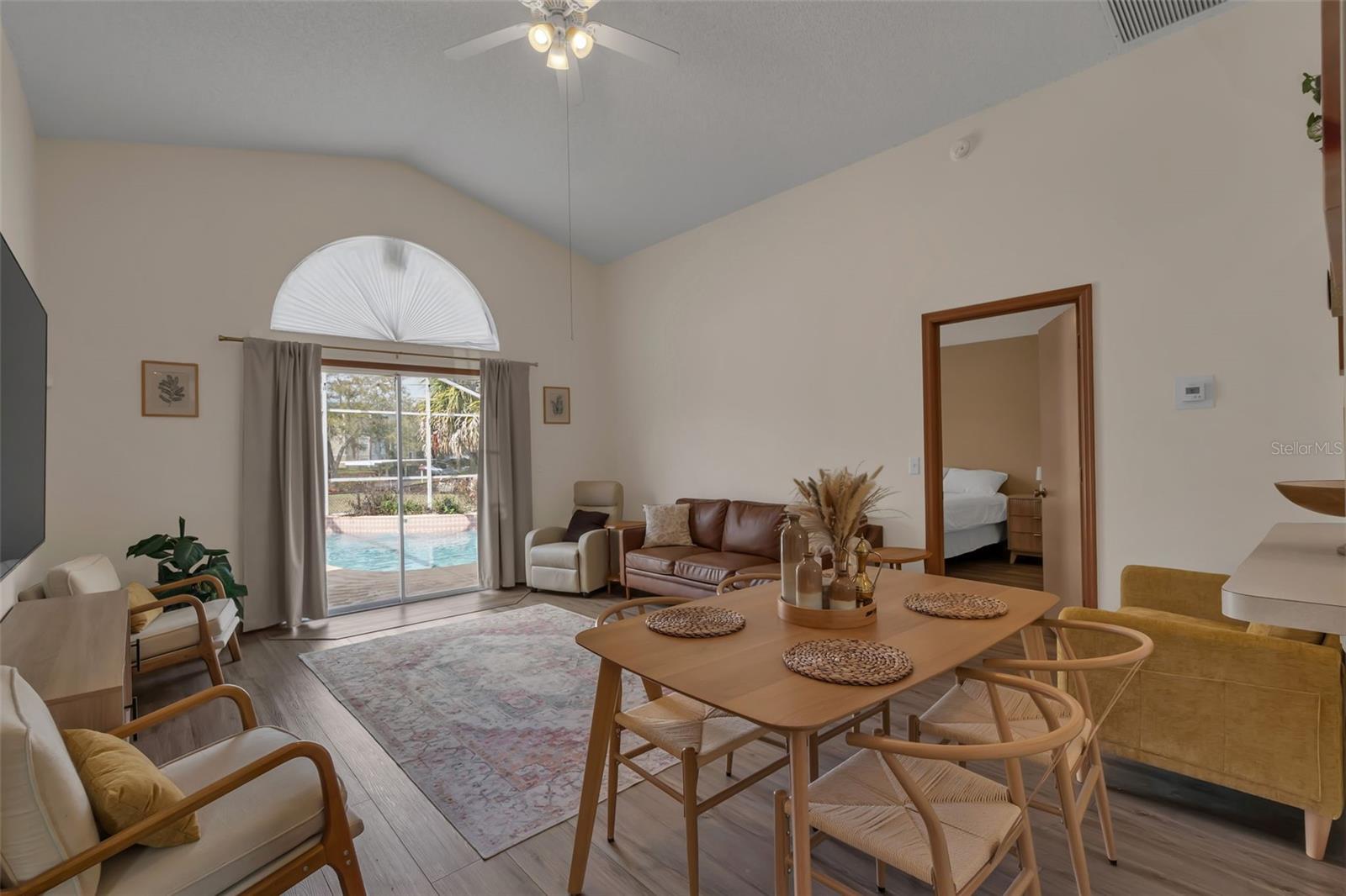 Image 3 of 35 For 3024 Bloomsbury Drive