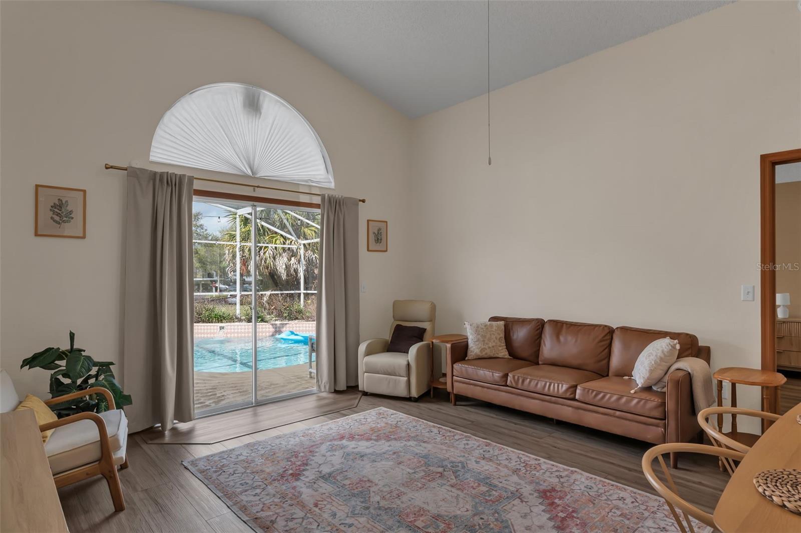 Image 4 of 35 For 3024 Bloomsbury Drive