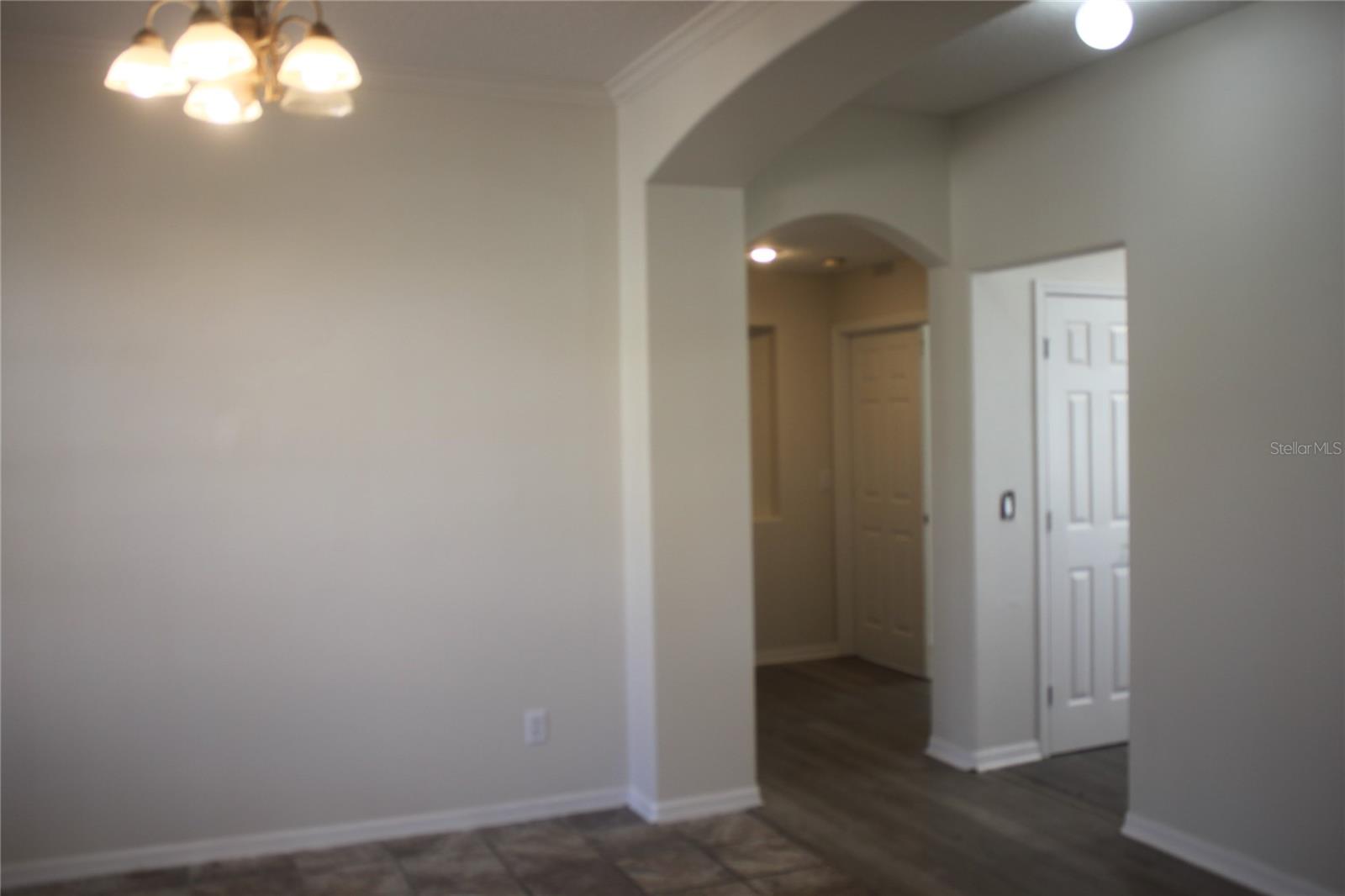 Image 12 of 25 For 1615 The Oaks Boulevard