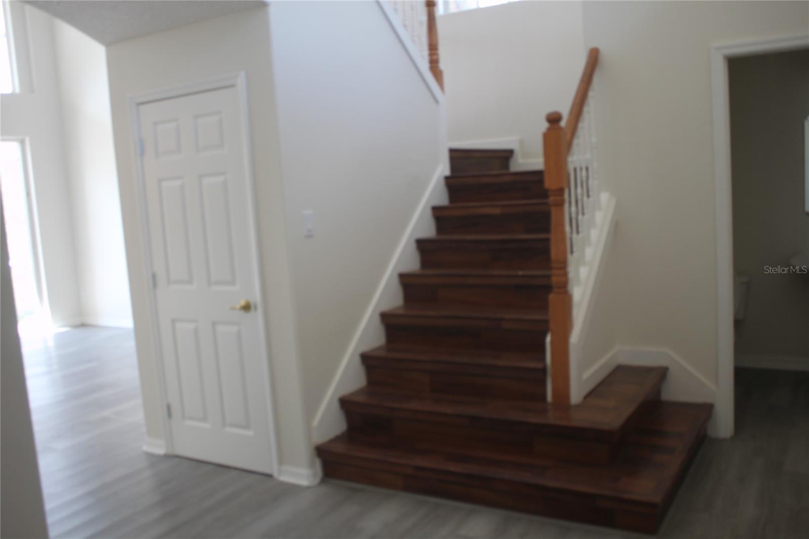 Image 16 of 25 For 1615 The Oaks Boulevard