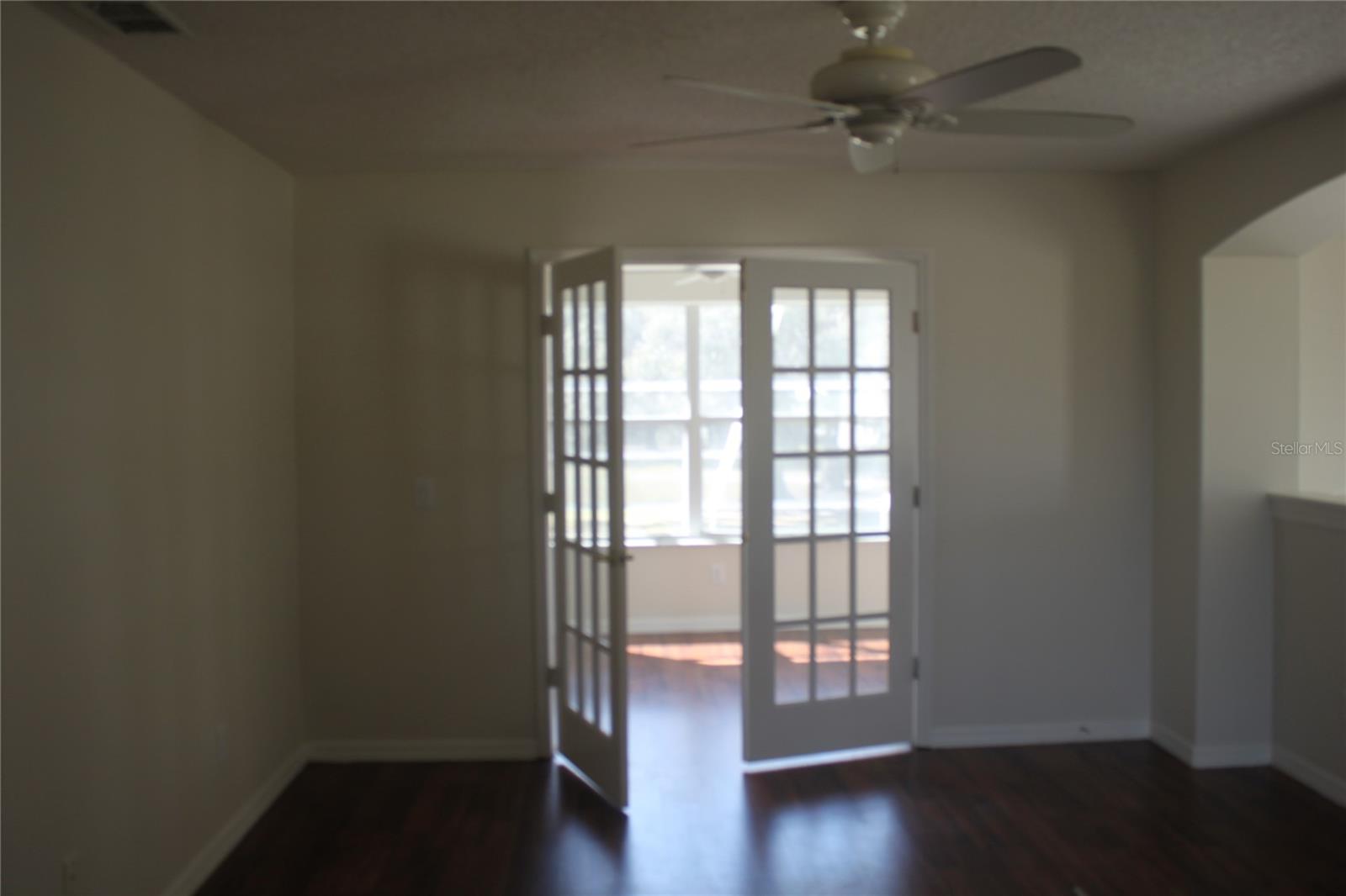 Image 19 of 25 For 1615 The Oaks Boulevard