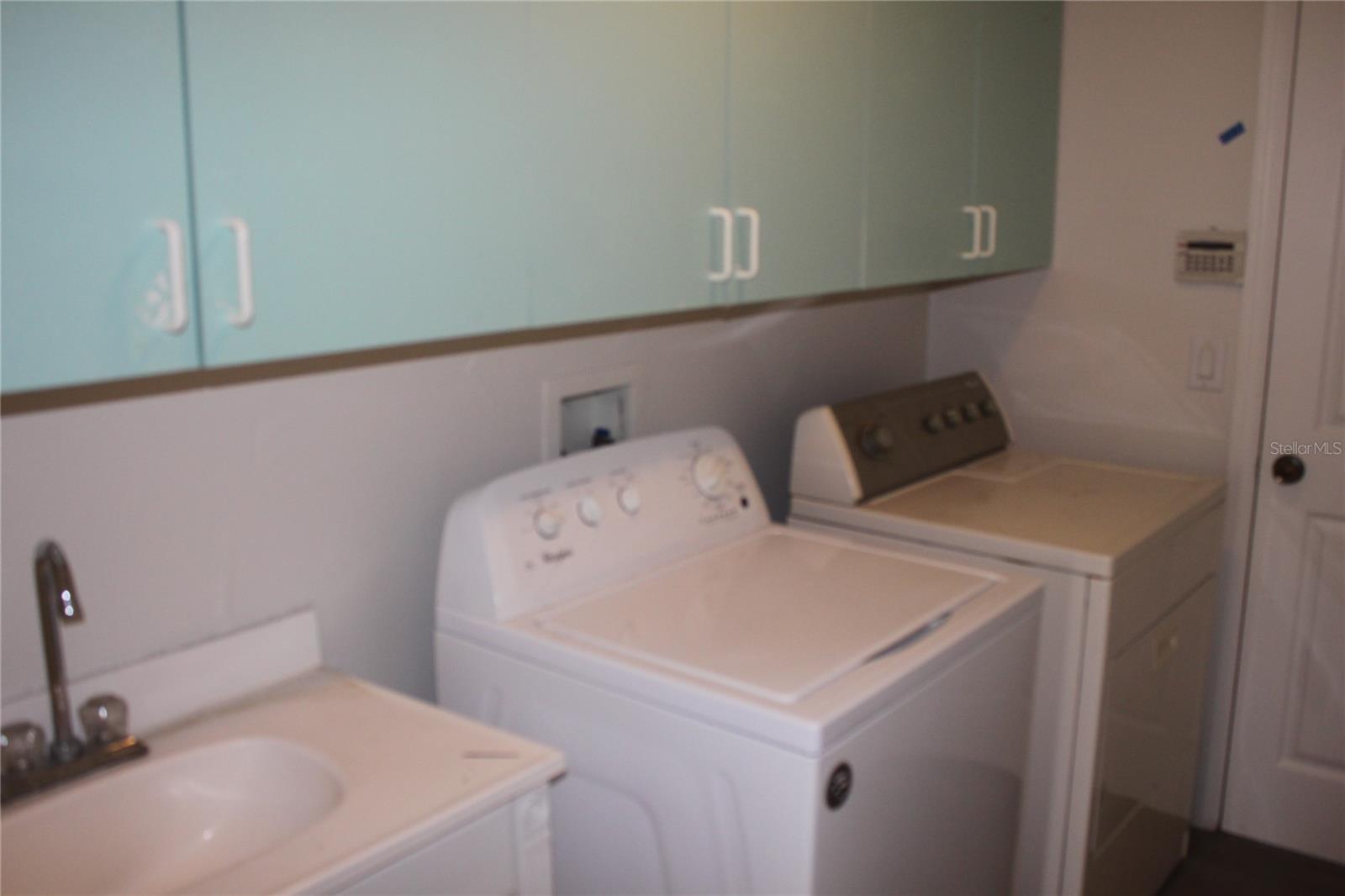 Image 23 of 25 For 1615 The Oaks Boulevard