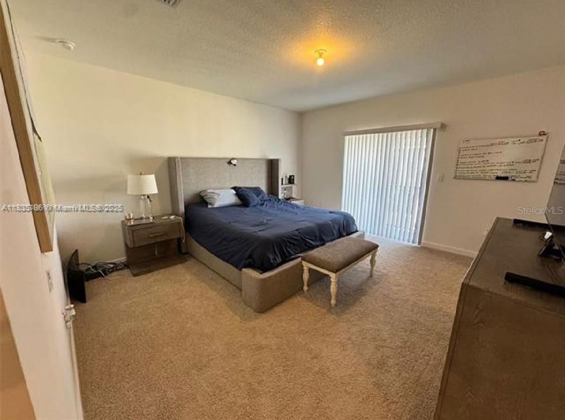 Listing photo id 12 for 142 14th Terrace