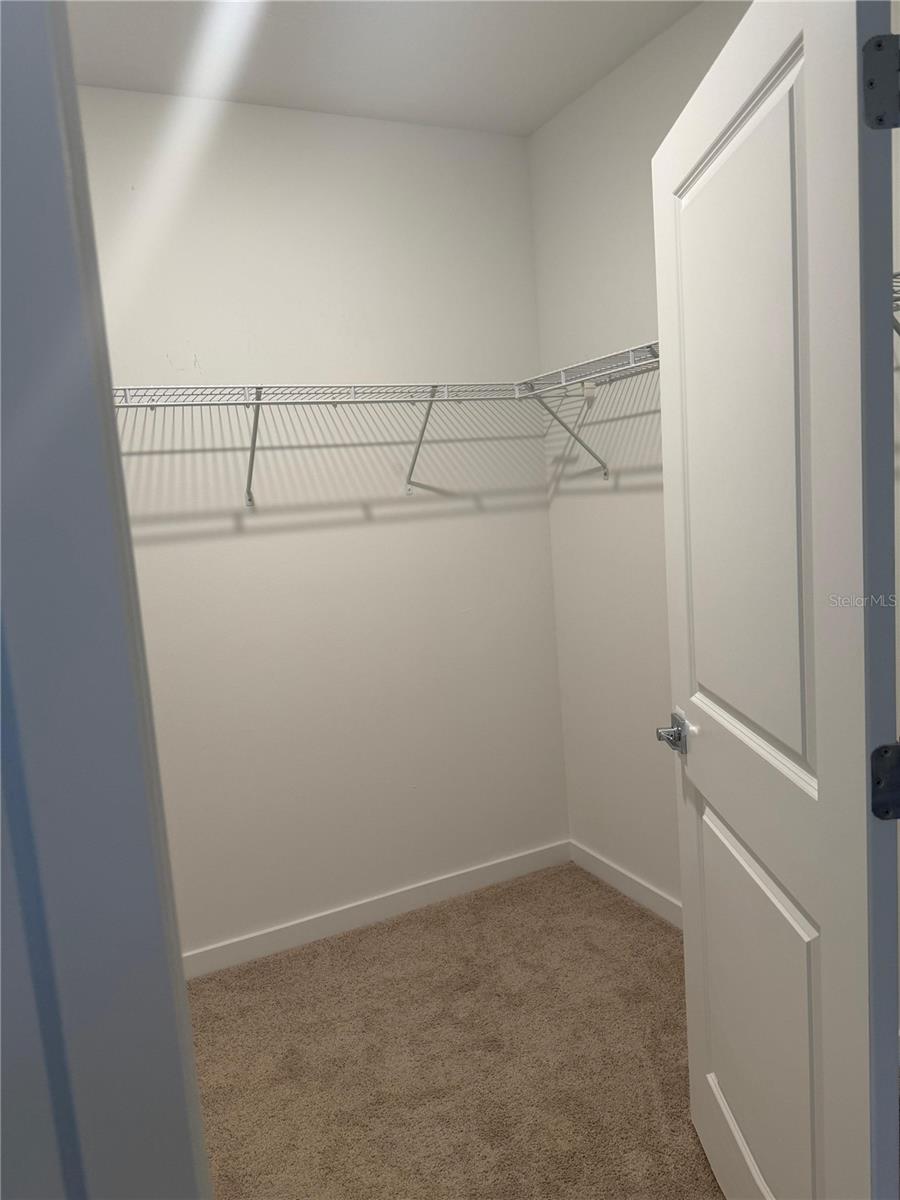 Listing photo id 19 for 142 14th Terrace