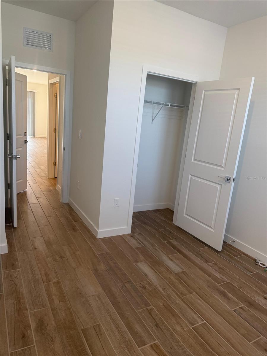 Listing photo id 31 for 142 14th Terrace