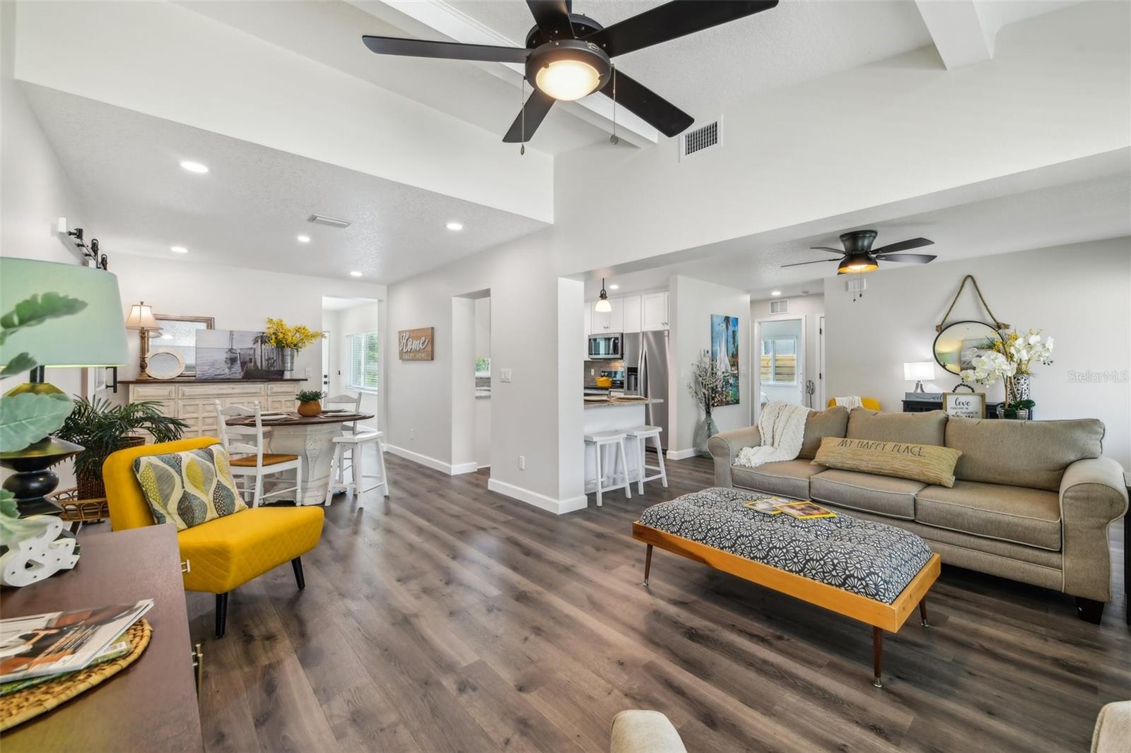 Image 10 of 44 For 581 Hillside Court