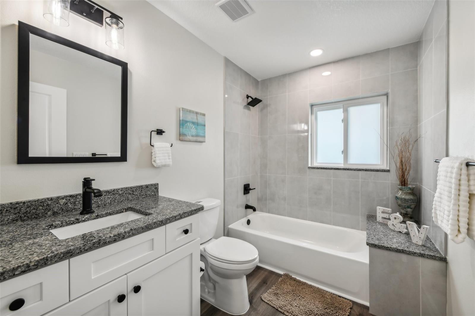 Image 30 of 44 For 581 Hillside Court