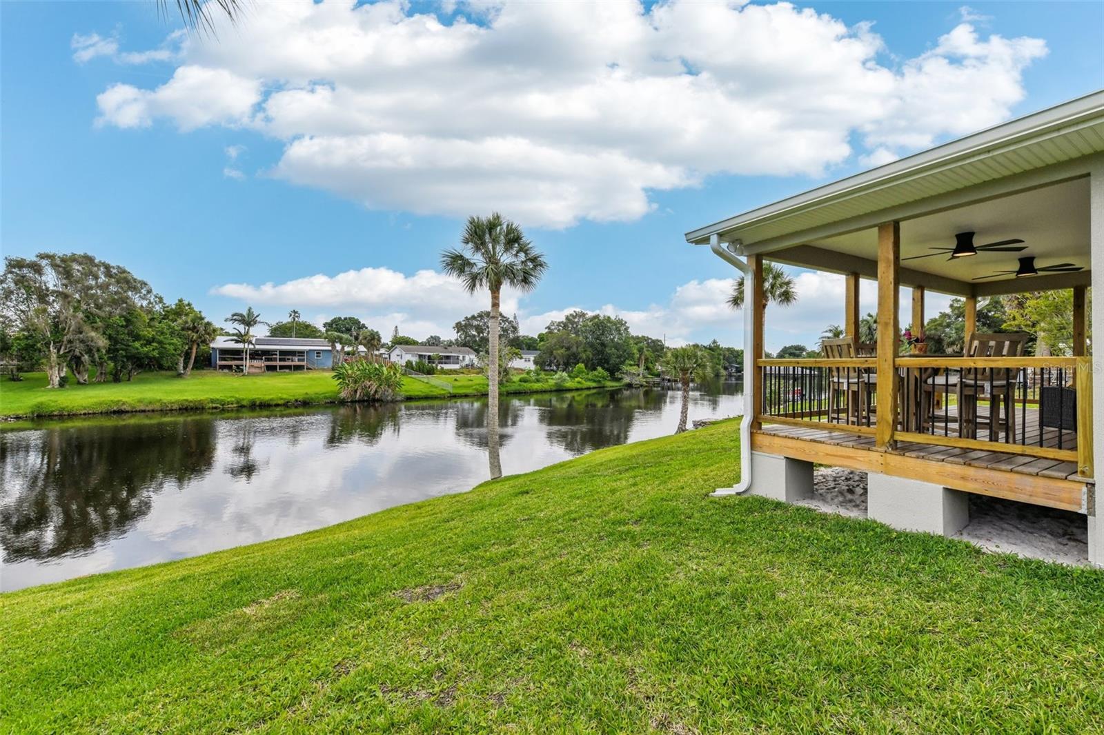 Image 35 of 44 For 581 Hillside Court