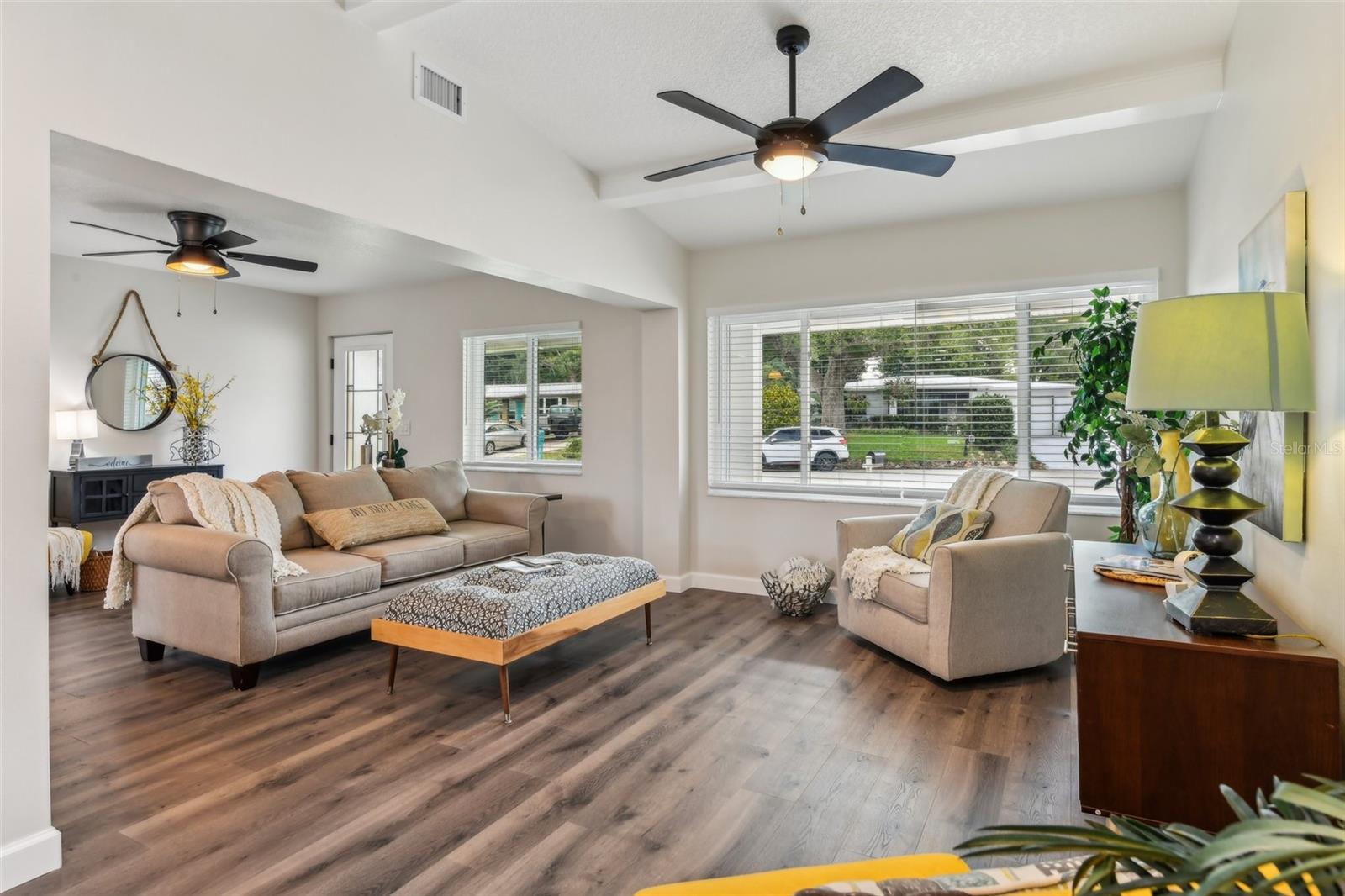 Image 5 of 44 For 581 Hillside Court