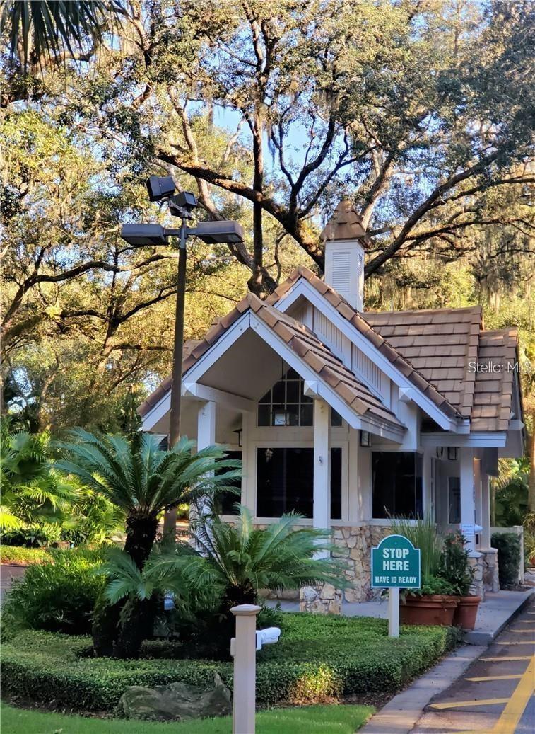 Image 25 of 48 For 116 Crown Oaks Way 116