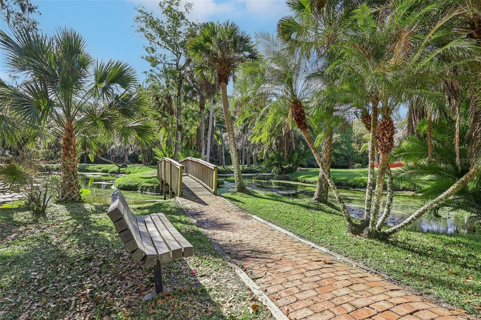 Image 5 of 48 For 116 Crown Oaks Way 116