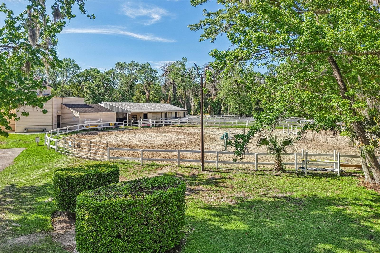 Image 6 of 48 For 116 Crown Oaks Way 116