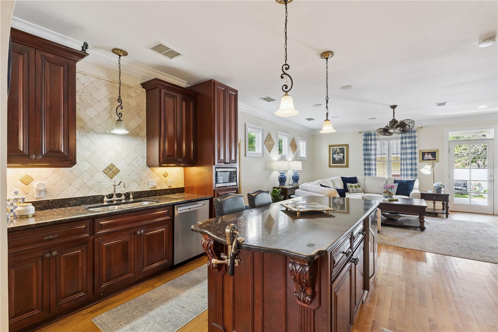 Image 11 of 35 For 1232 Poinsettia Avenue