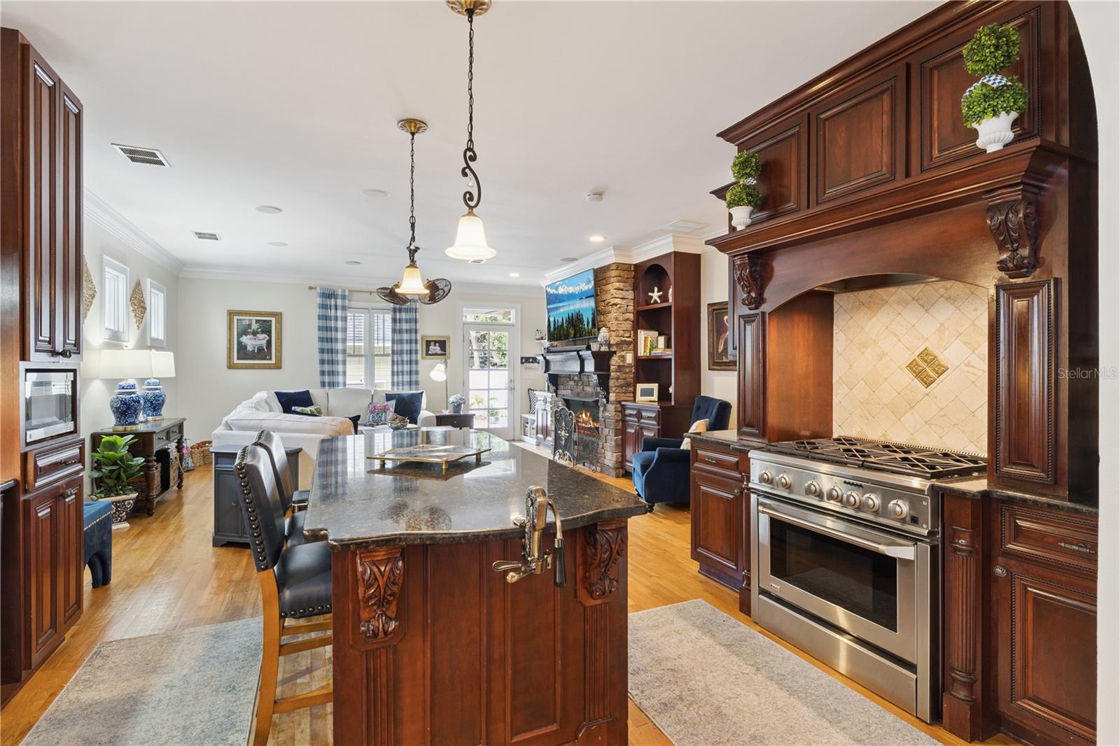 Image 12 of 35 For 1232 Poinsettia Avenue