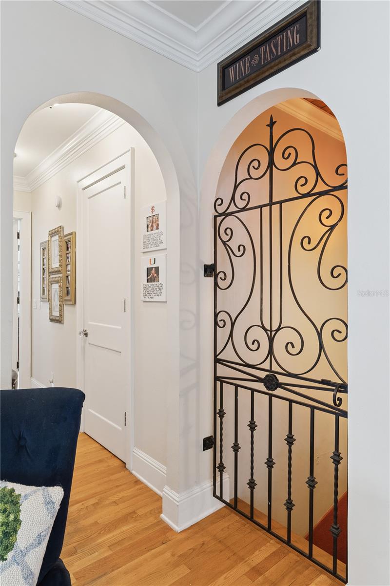 Image 16 of 35 For 1232 Poinsettia Avenue