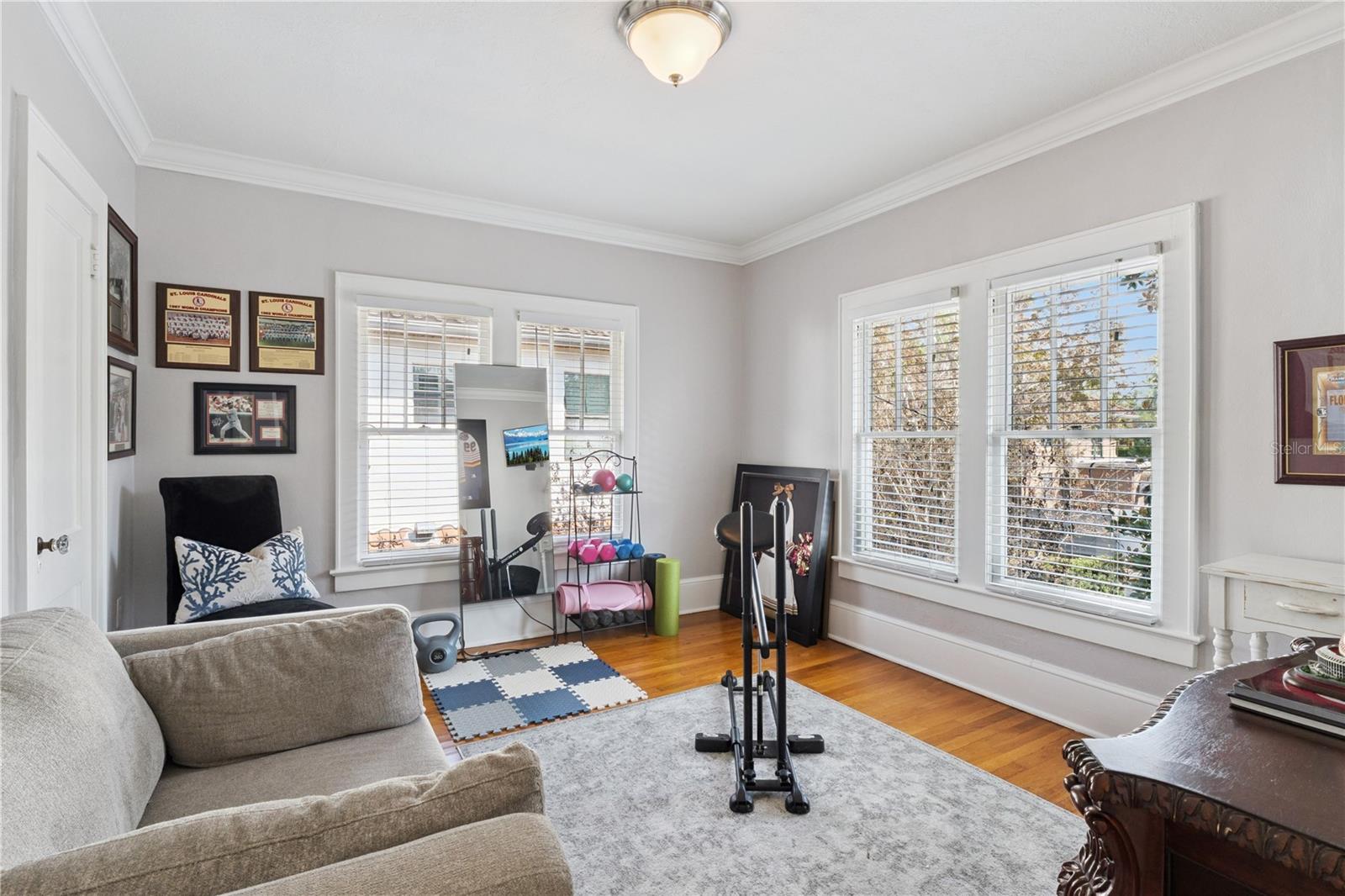 Image 26 of 35 For 1232 Poinsettia Avenue