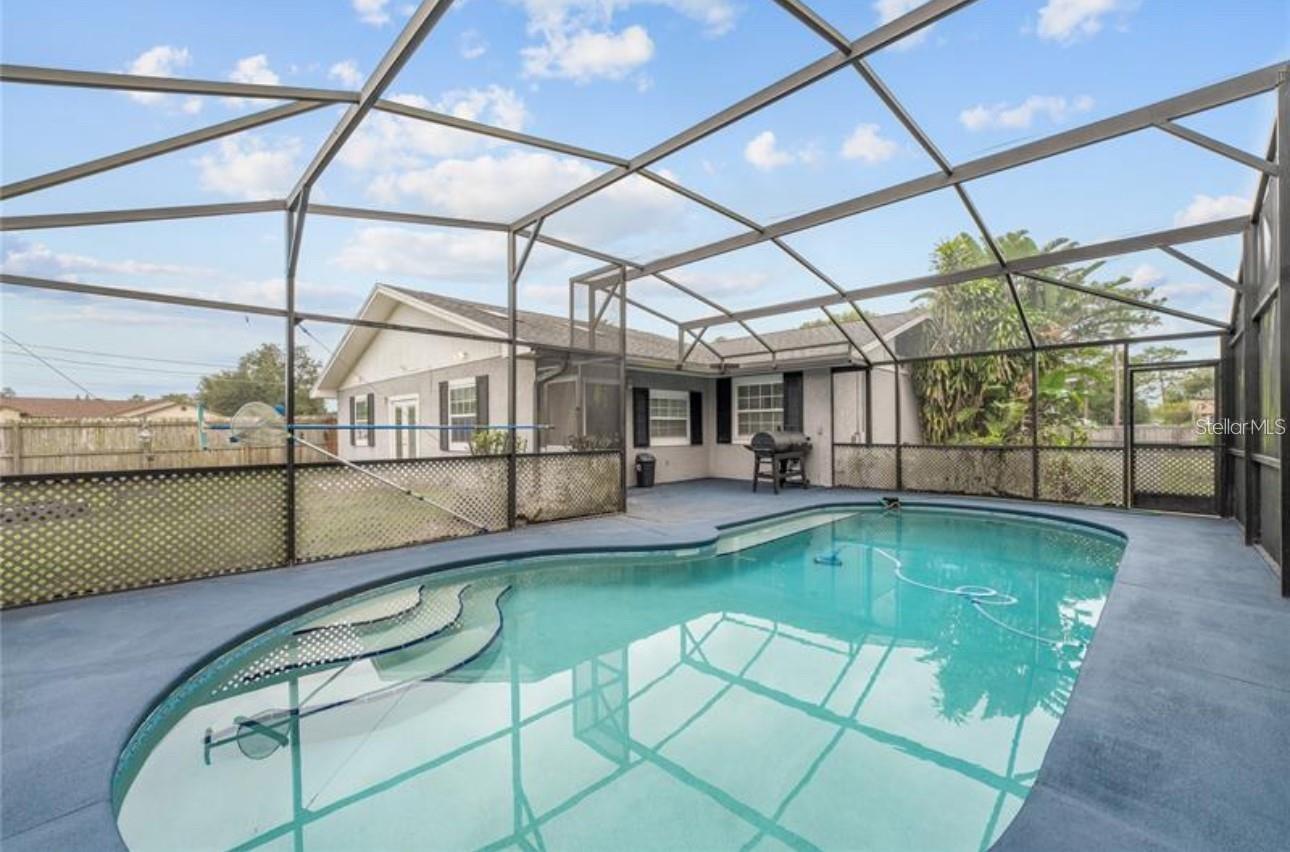 Image 17 of 20 For 2201 Hickory Wood Court