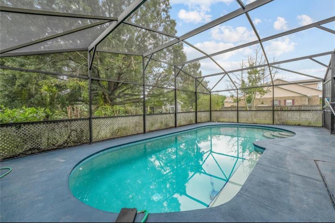 Image 18 of 20 For 2201 Hickory Wood Court