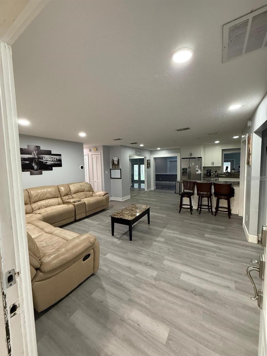 Image 3 of 20 For 2201 Hickory Wood Court