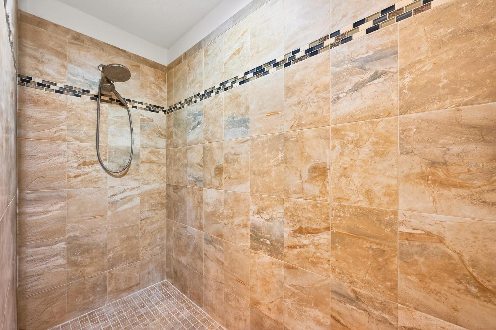 Image 27 of 45 For 4057 Shawn Circle