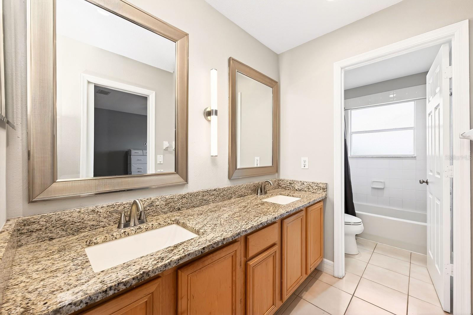 Image 31 of 45 For 4057 Shawn Circle