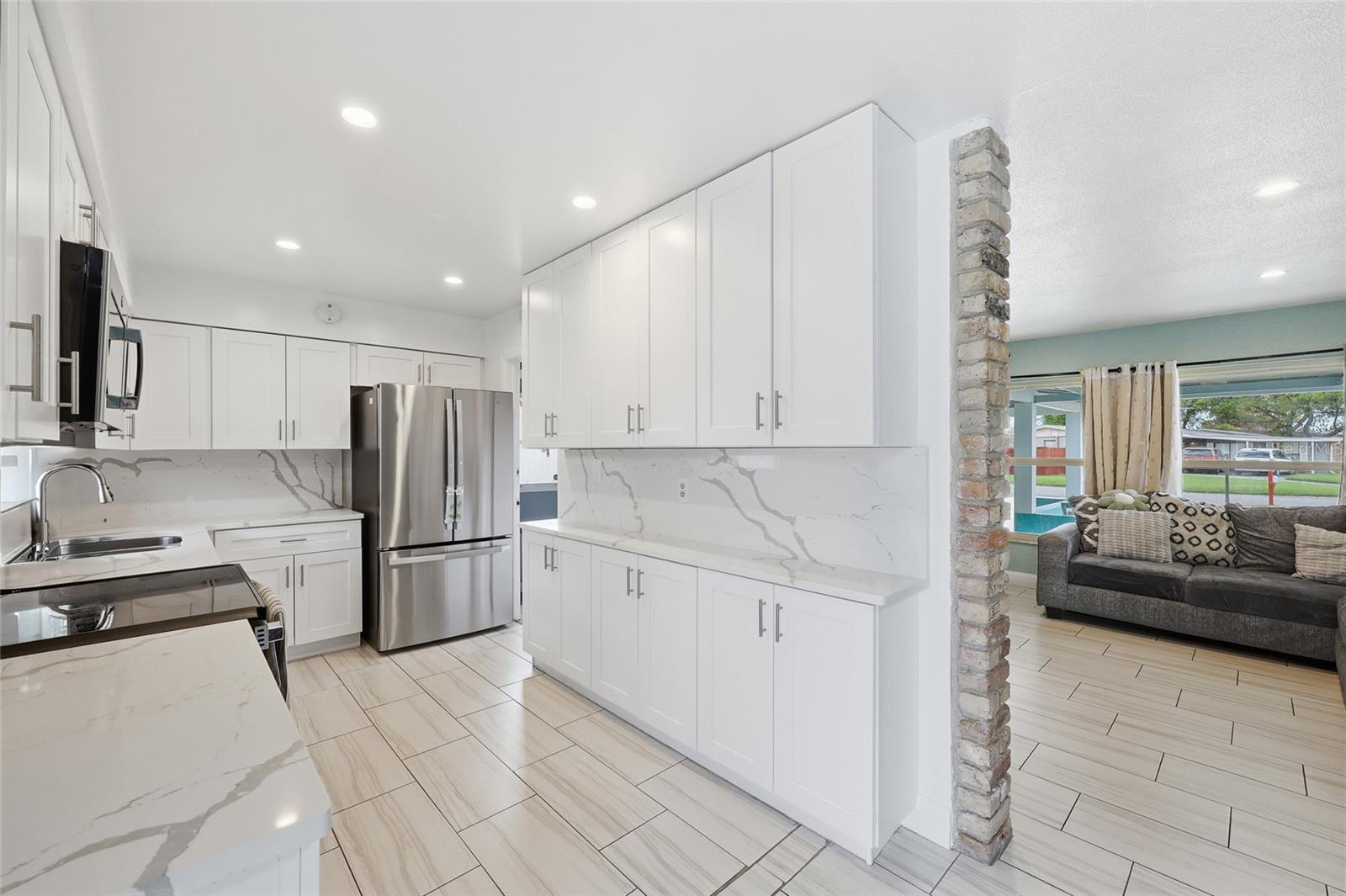 Image 14 of 27 For 6212 Willow Oak Lane