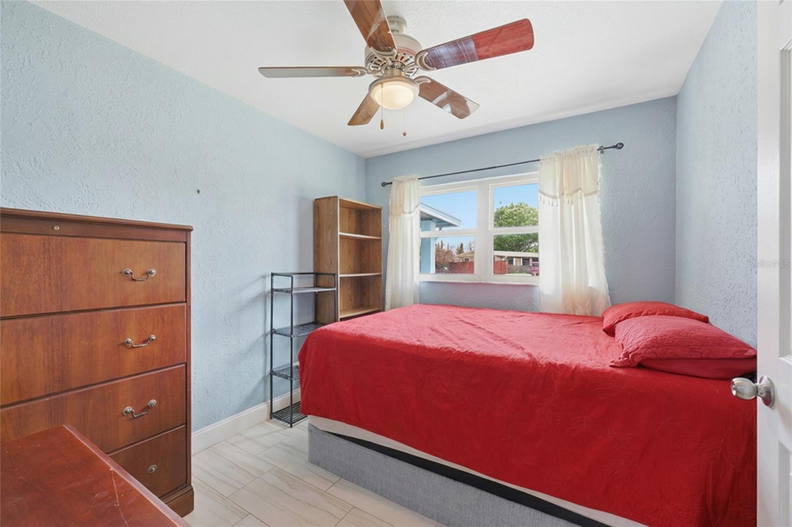 Image 18 of 27 For 6212 Willow Oak Lane