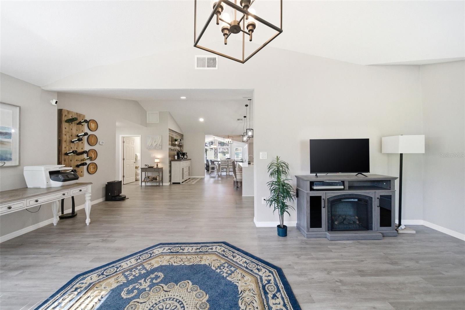 Image 5 of 34 For 7250 Treasure Island Road