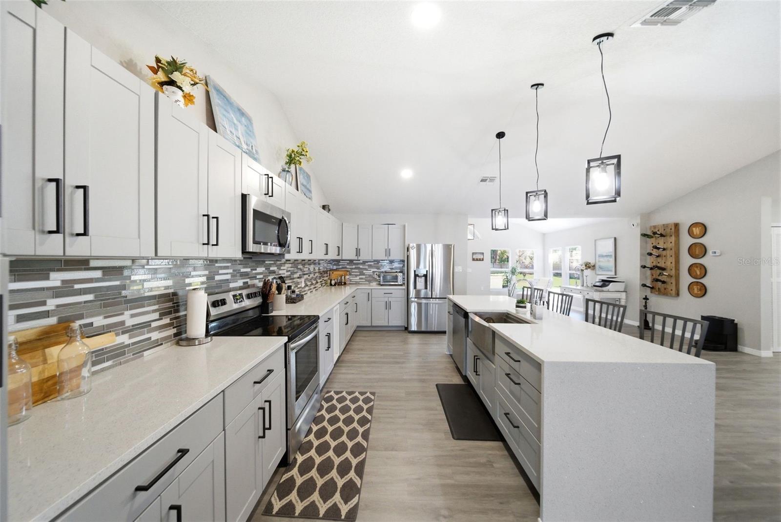 Image 7 of 34 For 7250 Treasure Island Road