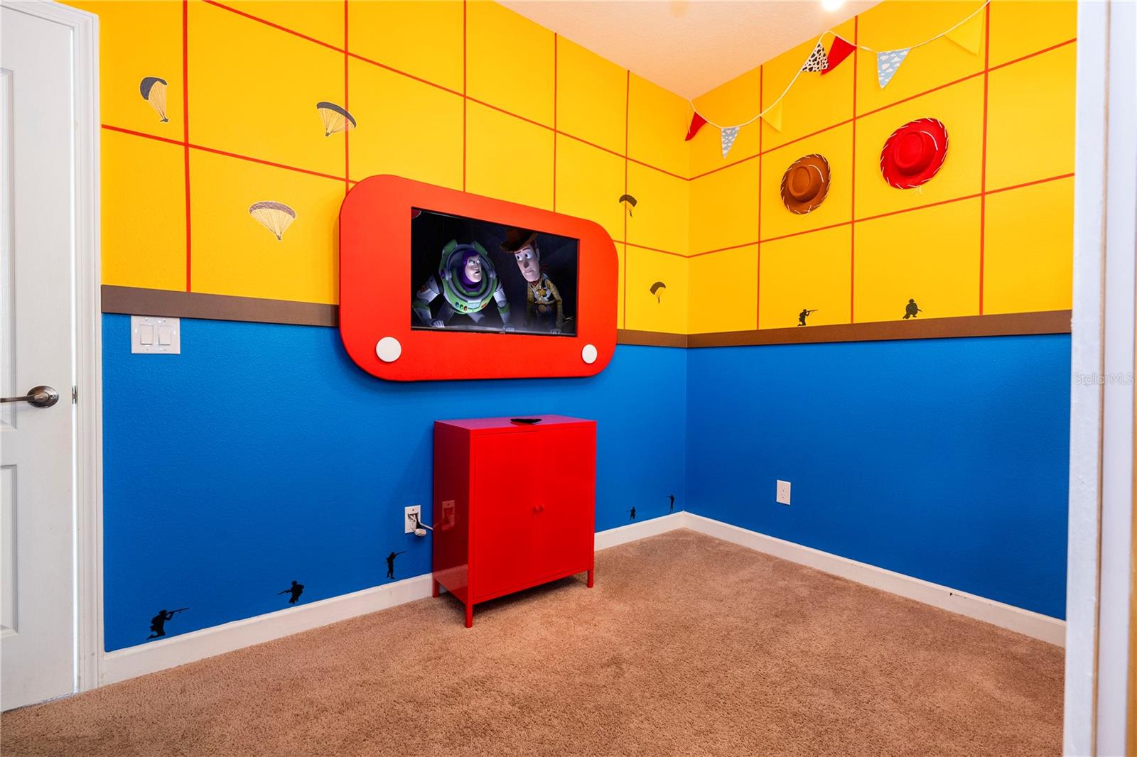 Image 16 of 39 For 8935 Candy Palm Road